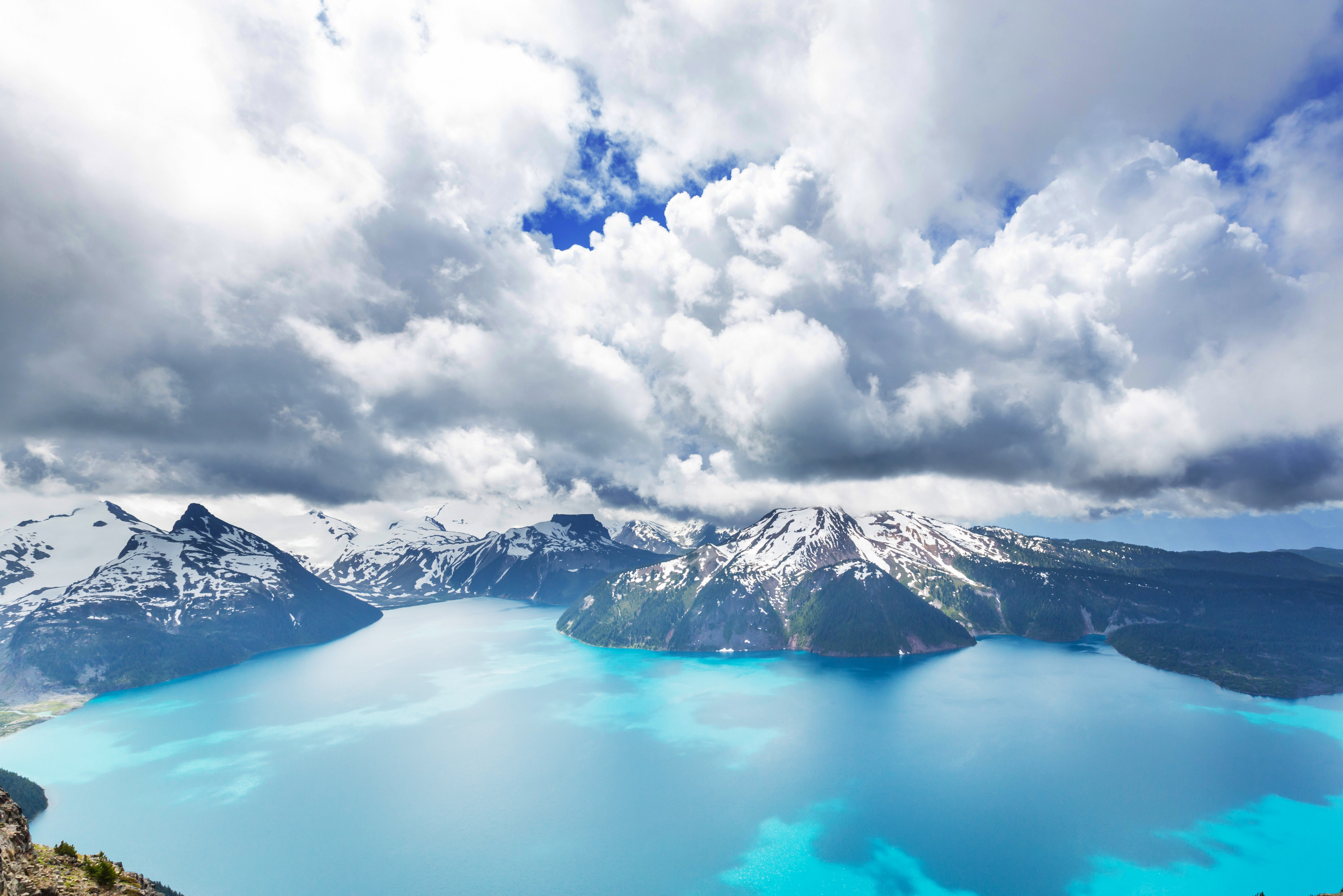 Uitzicht op Lake Garibaldi bij Whistler