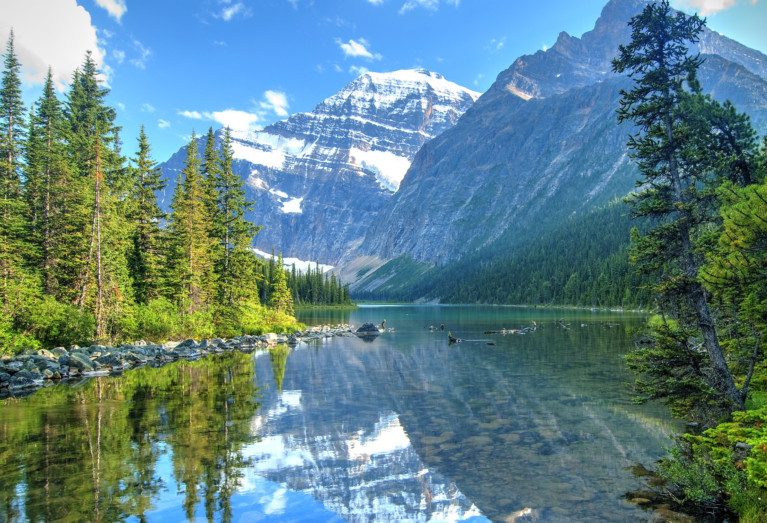 Uitzicht op Mount Edith Cavell in Jasper National Park