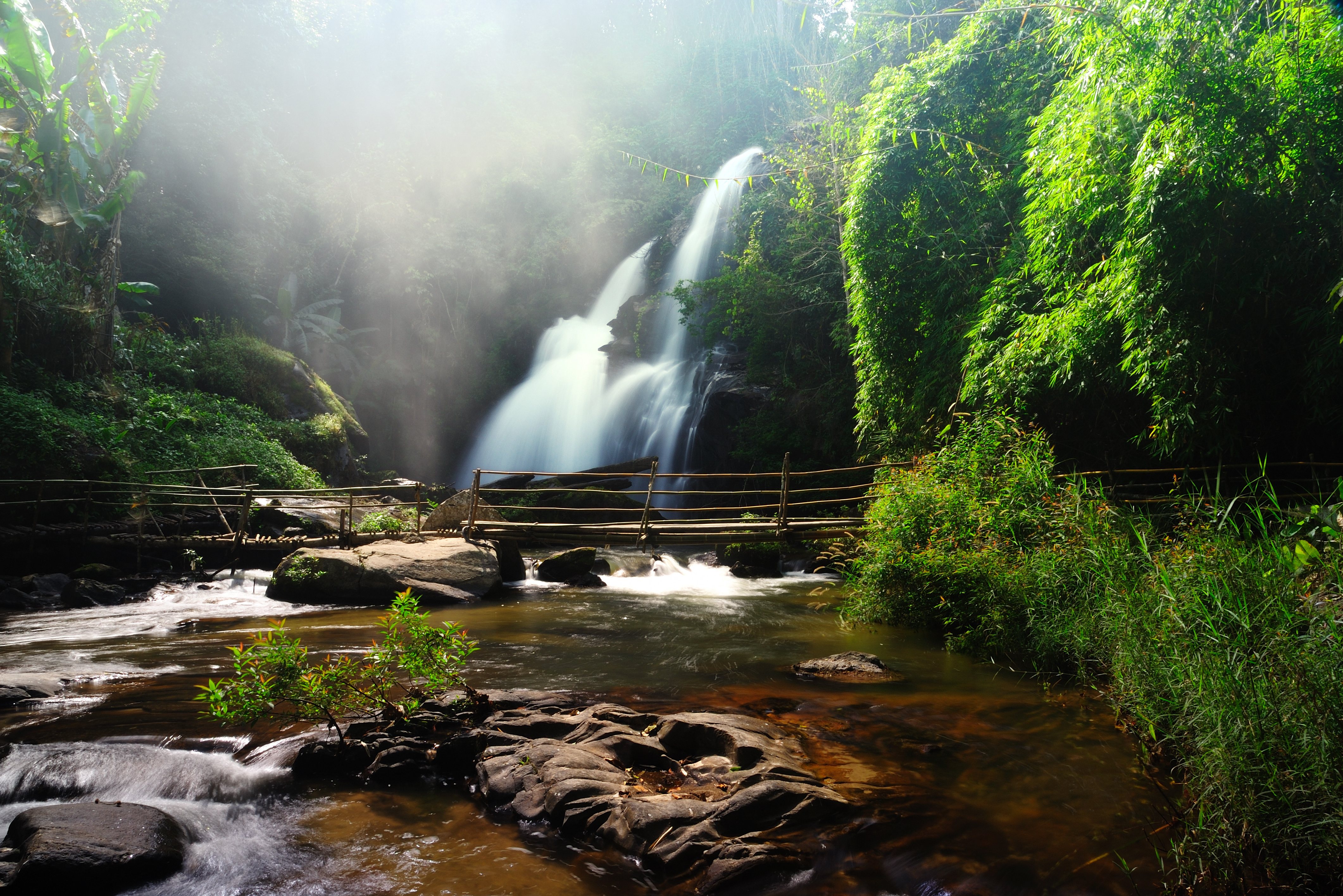 Vachirathan waterval bij Doi Inthanon, Thailand