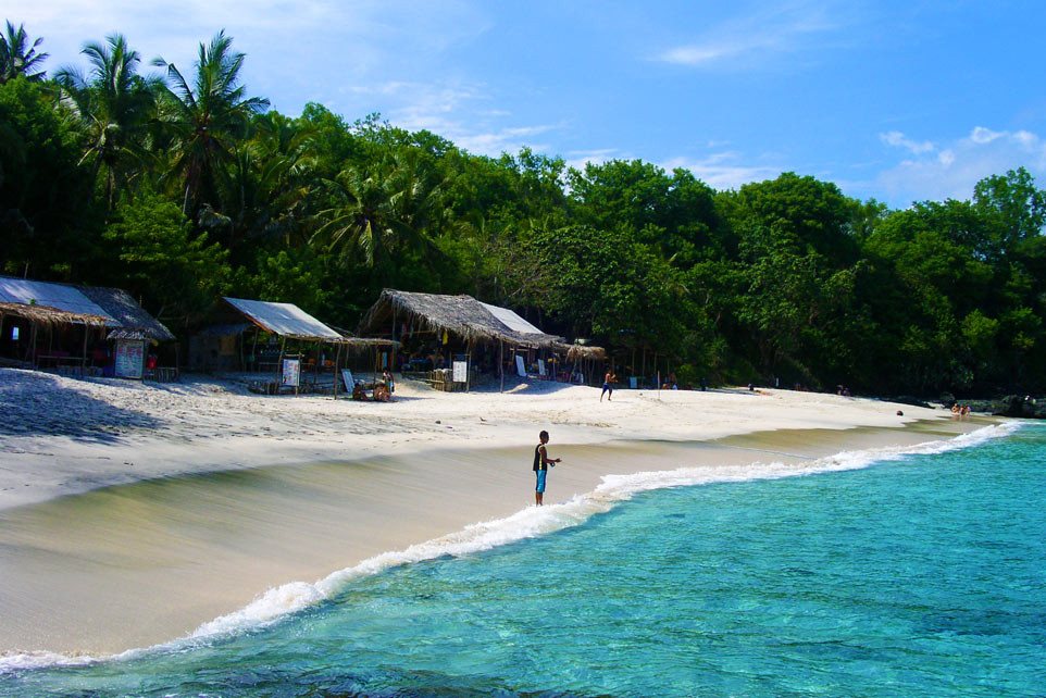 Pantai Putih wit zandstrand op Bali