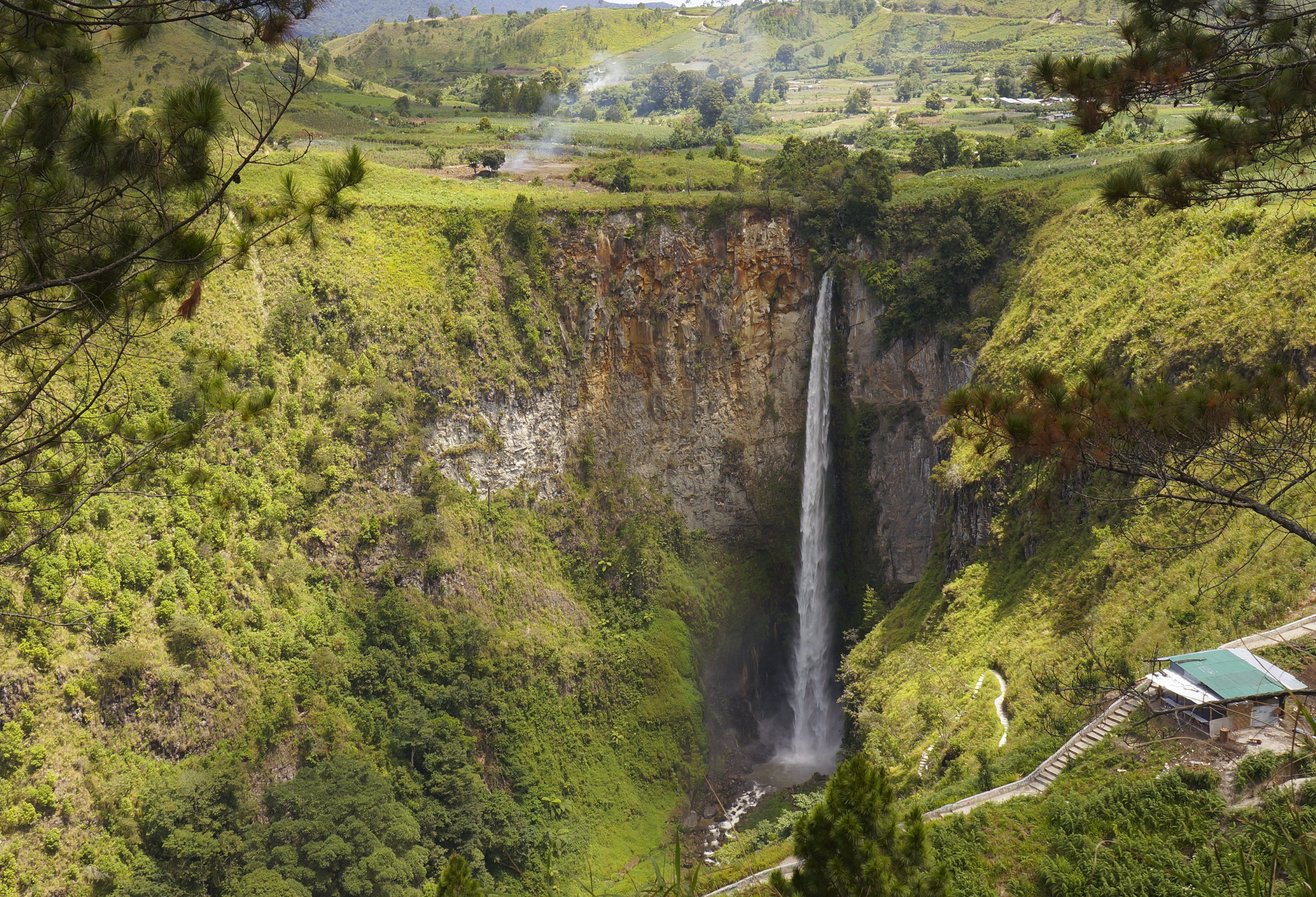 Sipiso Piso waterval op Sumatra