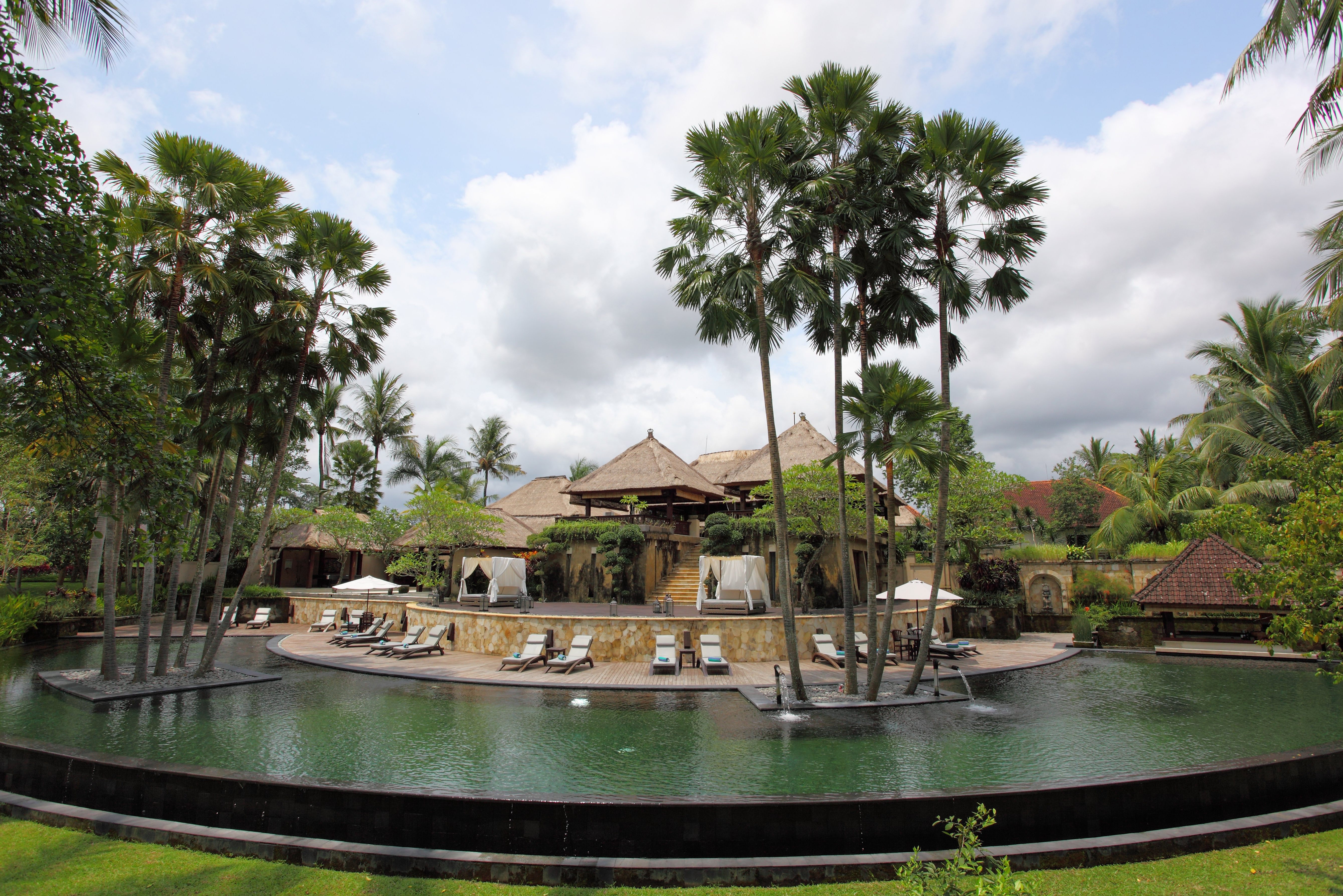 Zwembad van het Ubud Village Resort op Bali