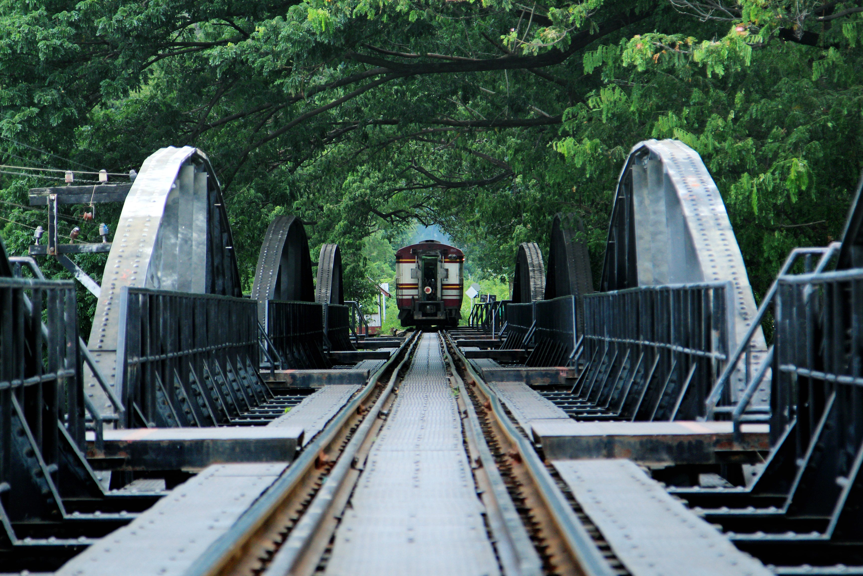 Brug over de River Kwai in Kanchanaburi, Thailand