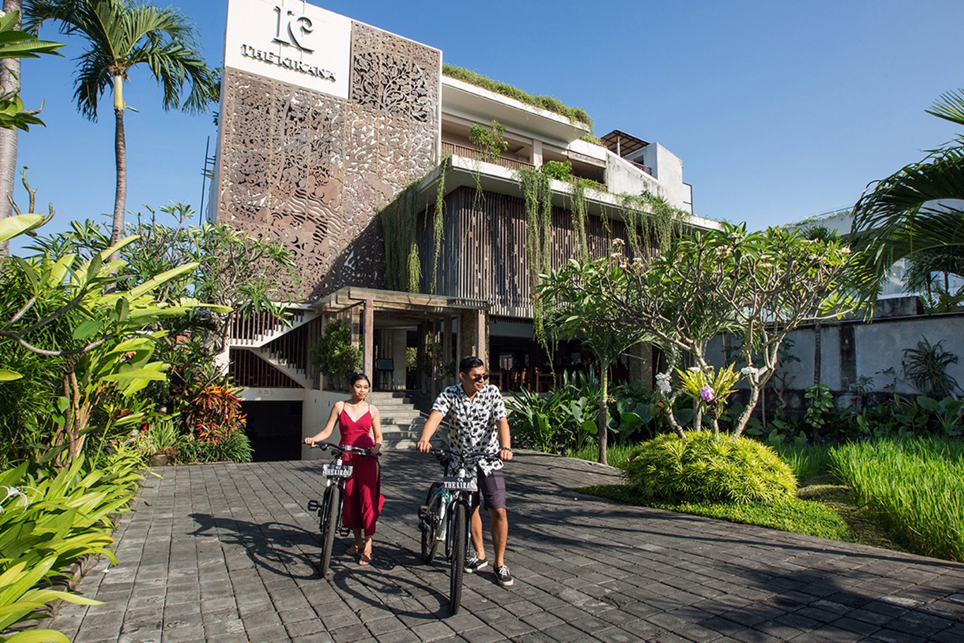fietstocht kirana hotel op bali canggu beach