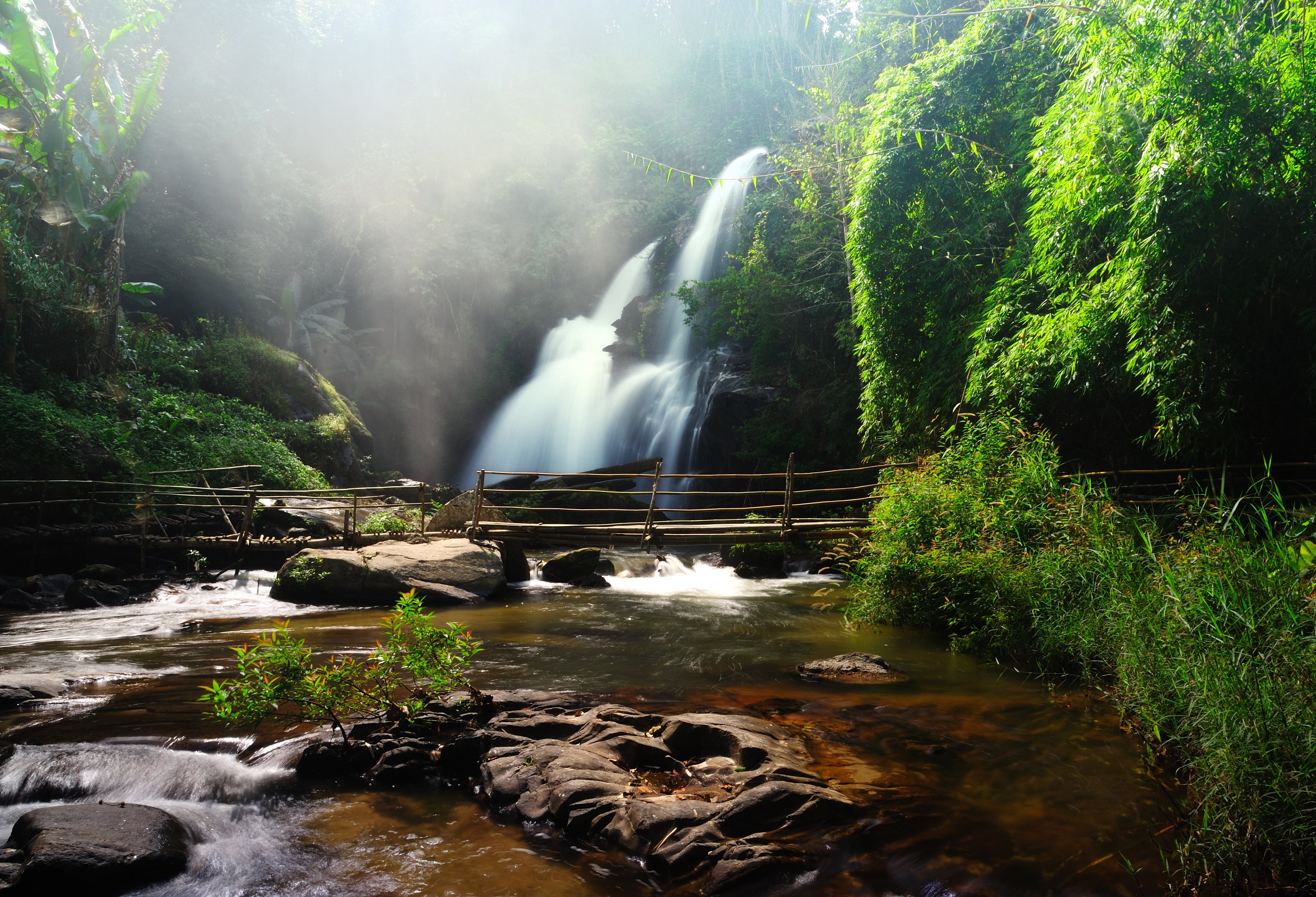 Vachirathan waterval in Doi Inthanon, Thailand