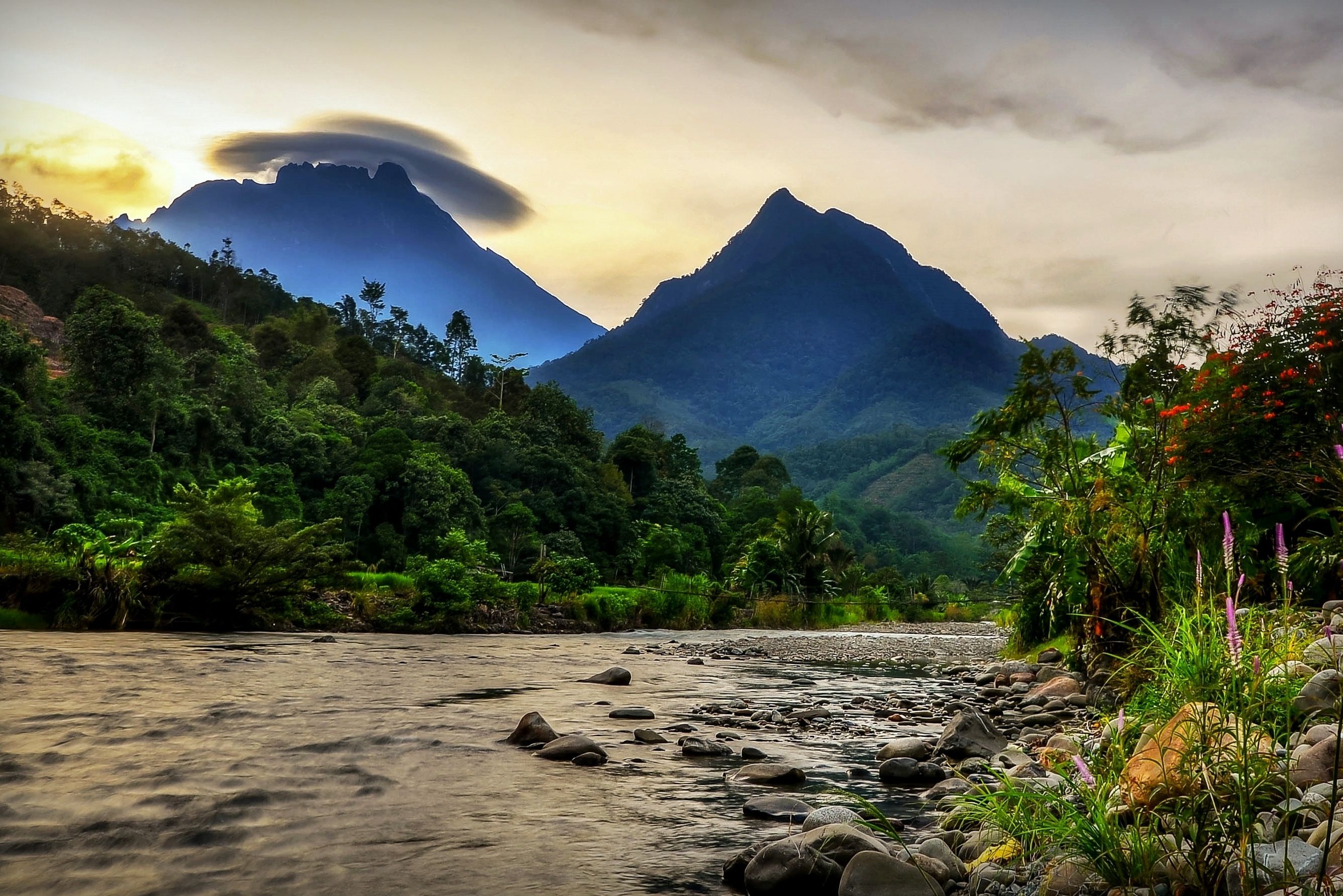 Mount Kinabalu uitzicht op Borneo