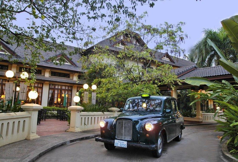 hotel settha palace in laos