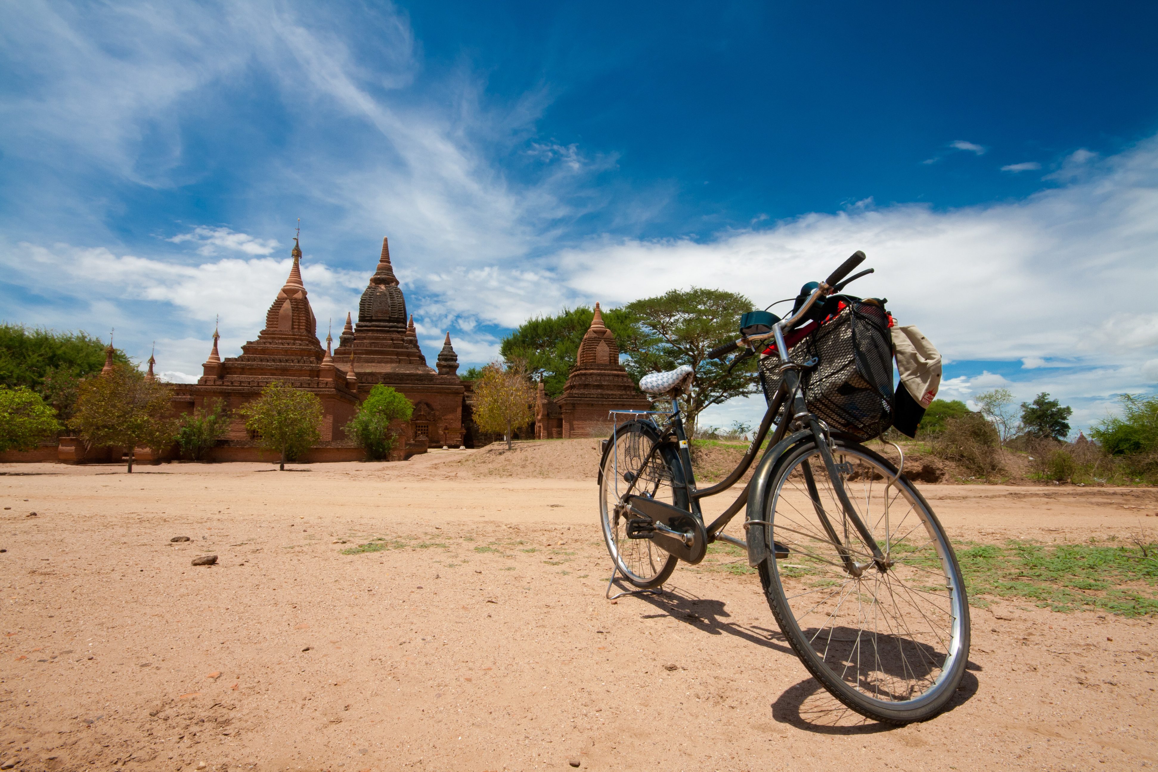 fietsen in Bagan Myanmar