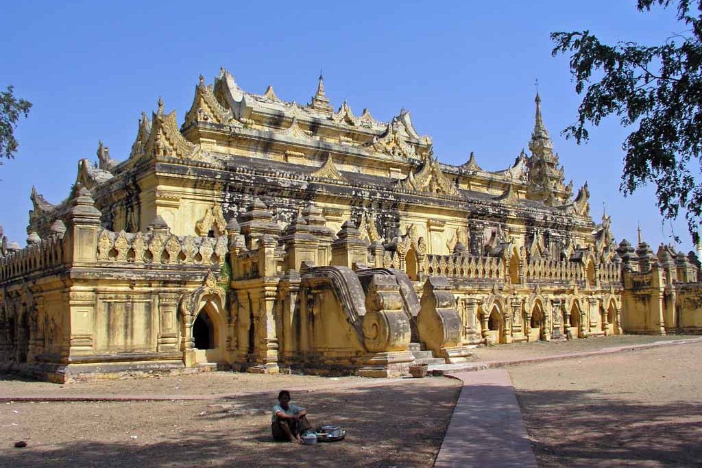 Tempel in Inwa vlakbij Mandalay