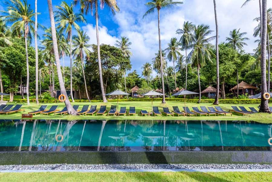 Haad Tien Resort Castaway Beach in Koh Tao Thailand