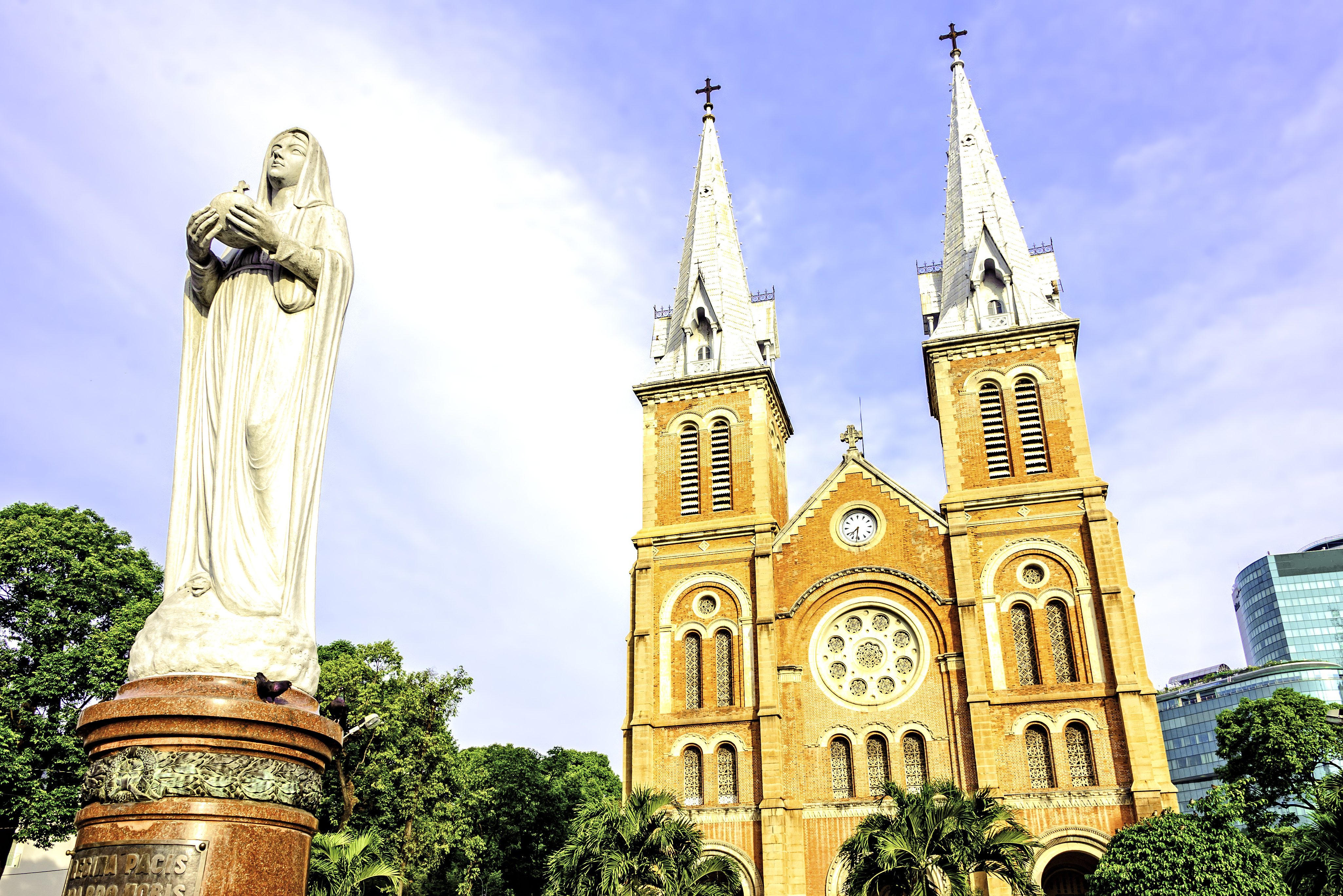 Notre Dame basiliek in Ho Chi Minh Stad, Vietnam