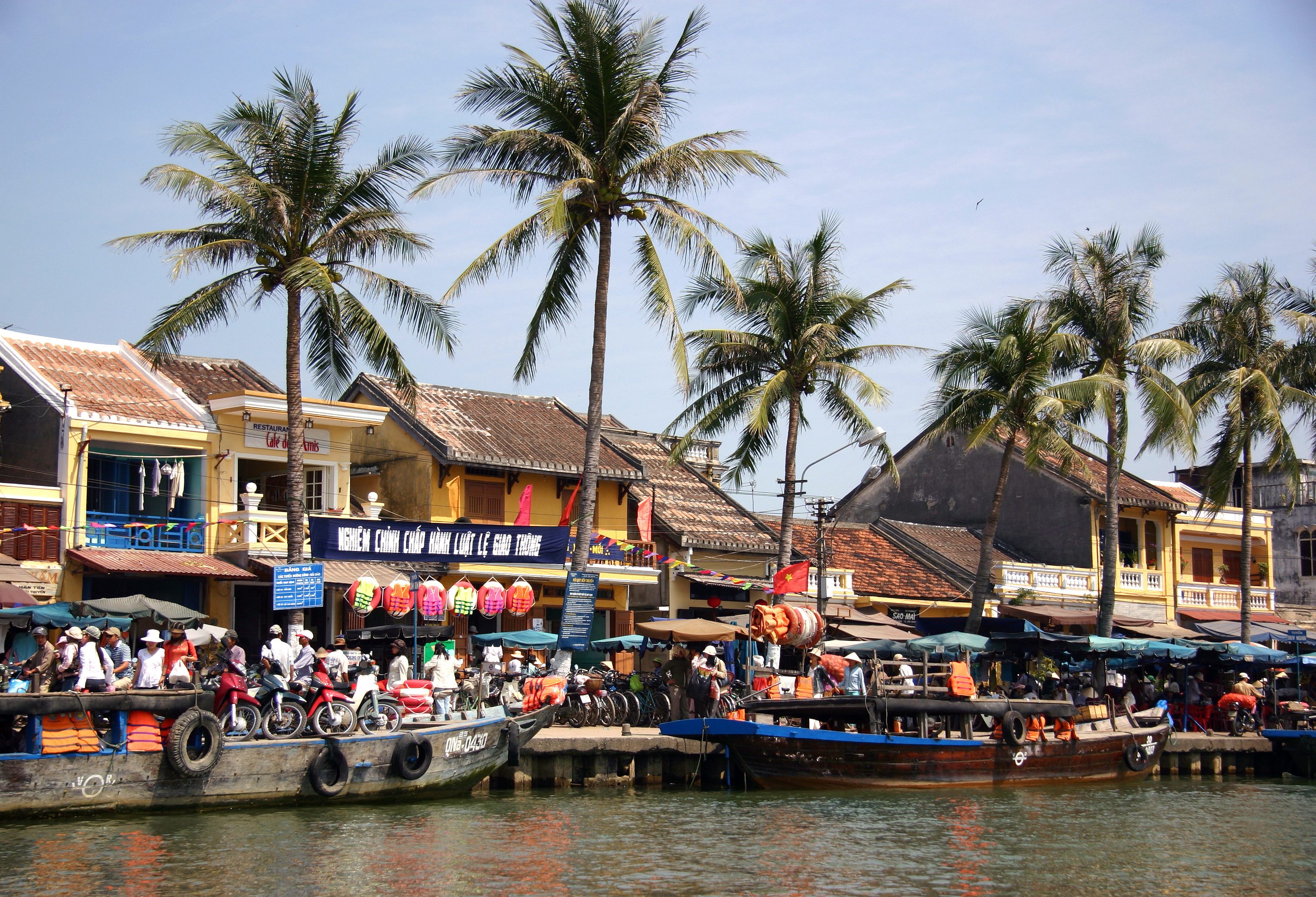 Oude centrum aan de rivier van Hoi An in Vietnam