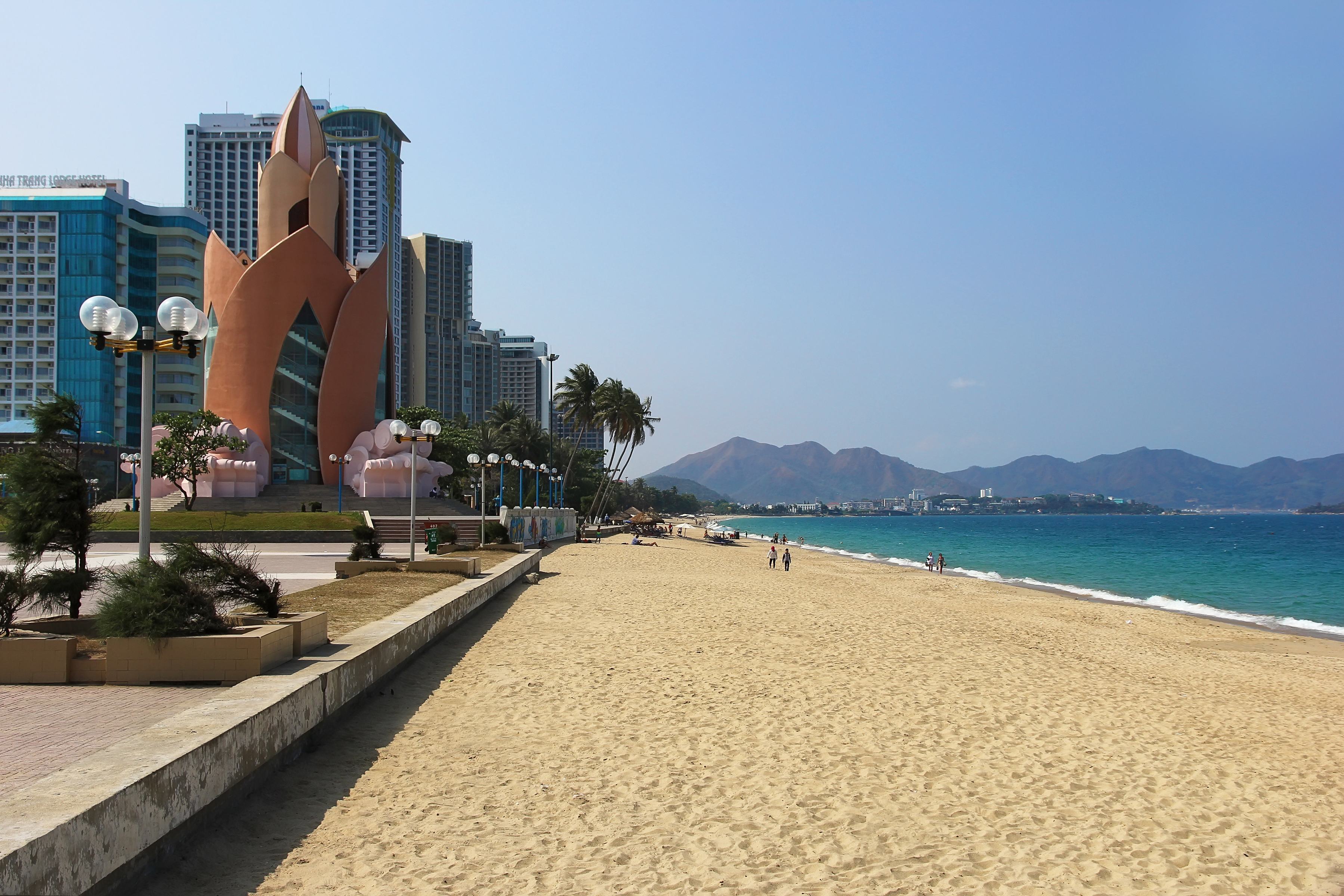 Het strand van Nha Trang in Vietnam