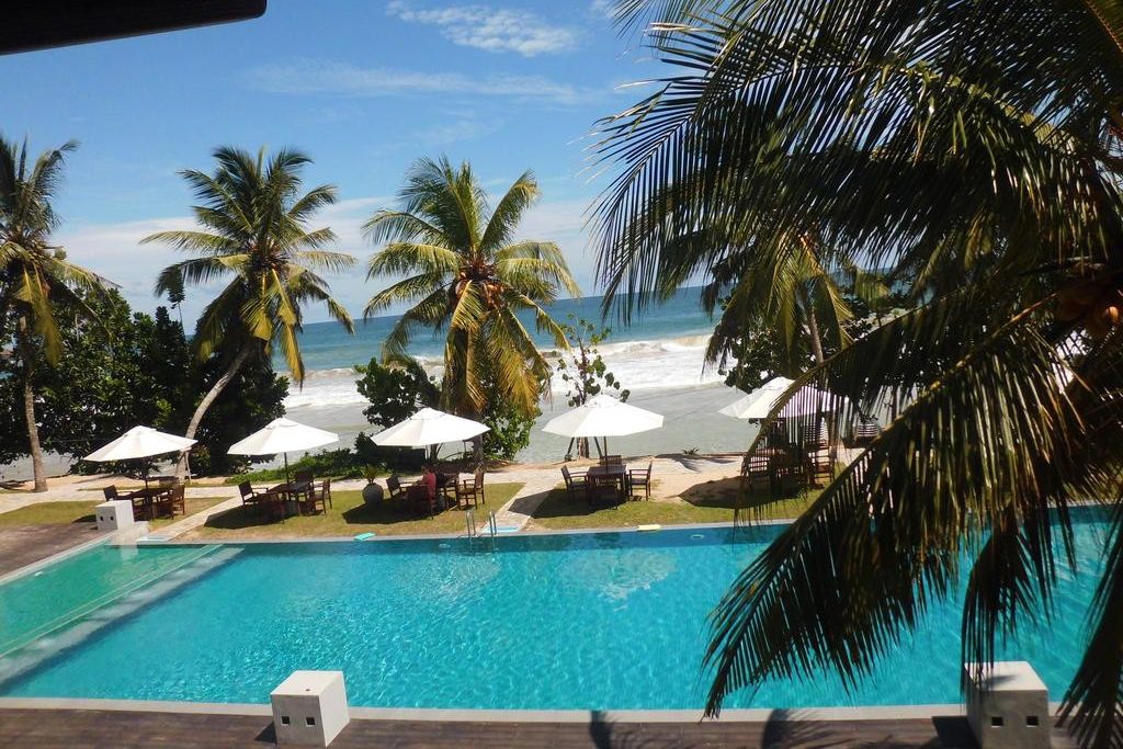 Paradise Beach Hotel in Mirissa Sri Lanka