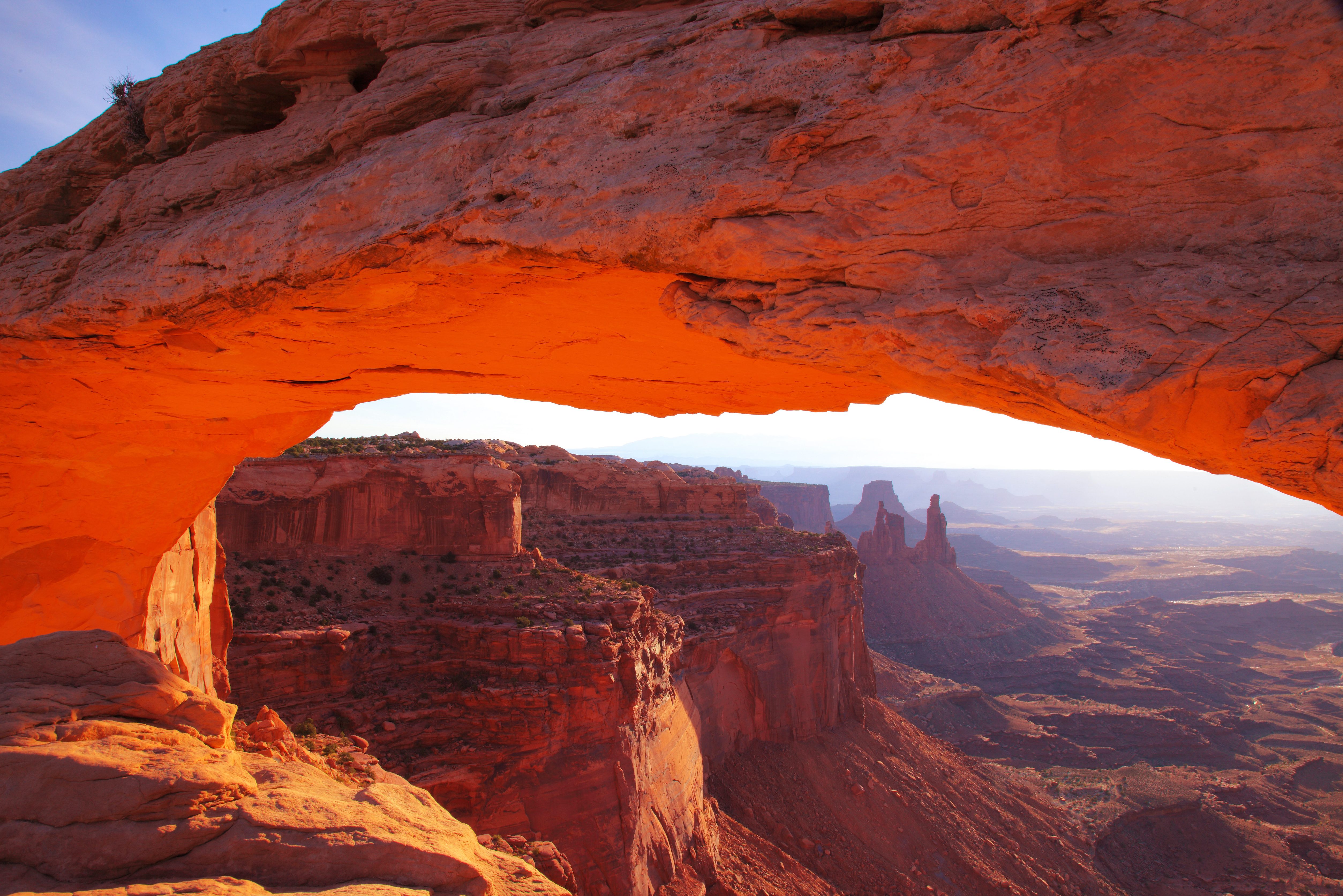 Doorkijk in Arches National Park in Amerika