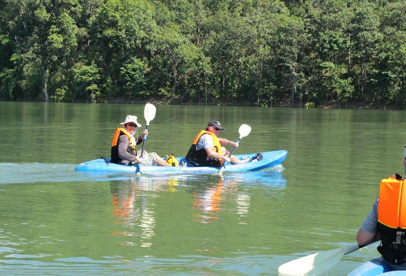 Kajakken in het Sri Lanna National Park in Thailand