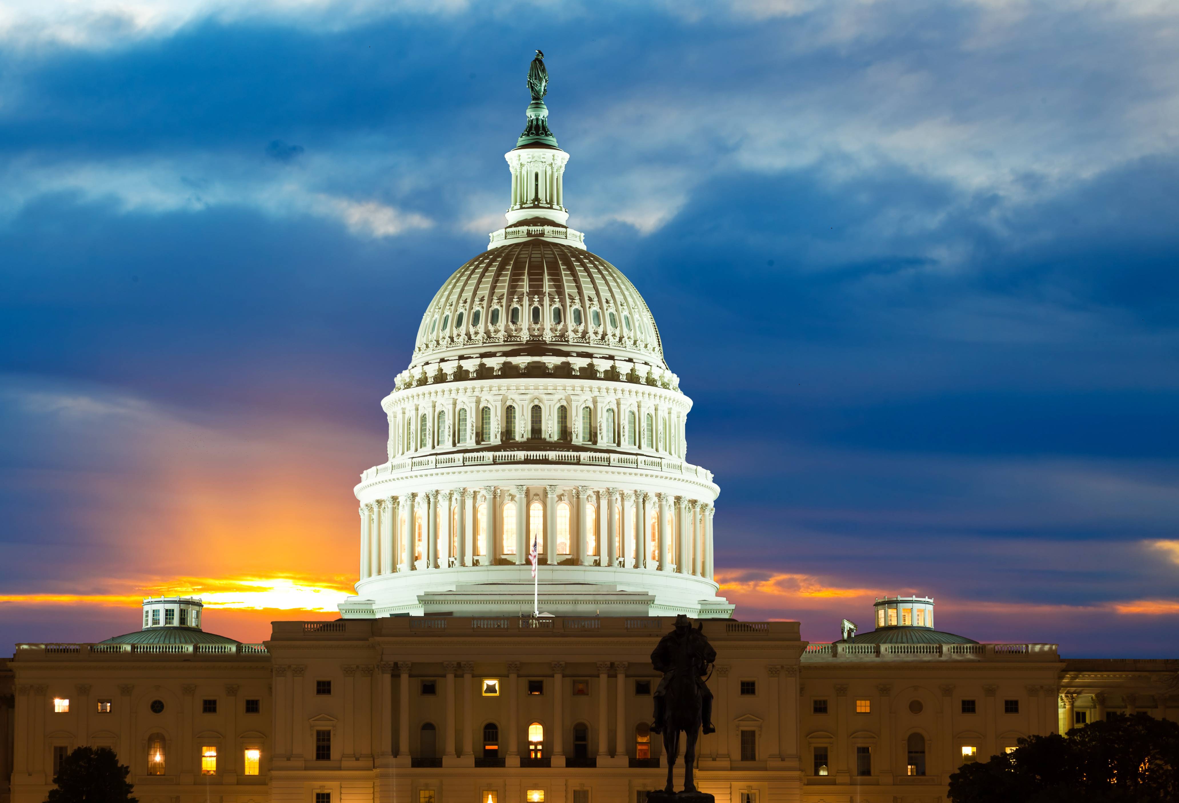 Capitol in de avond in Washington DC