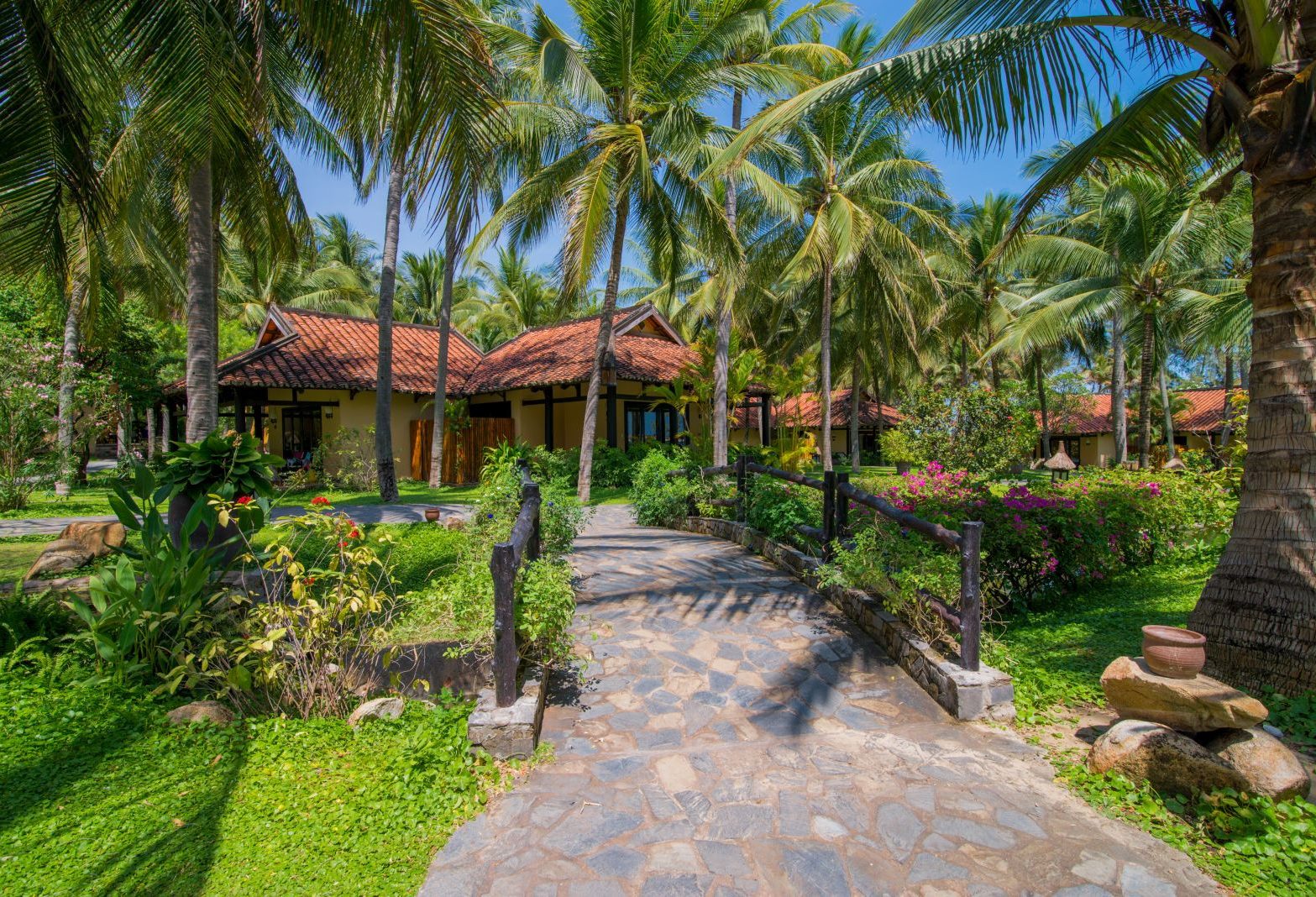 Tuin van het Seahorse Resort in Mui Ne, Vietnam