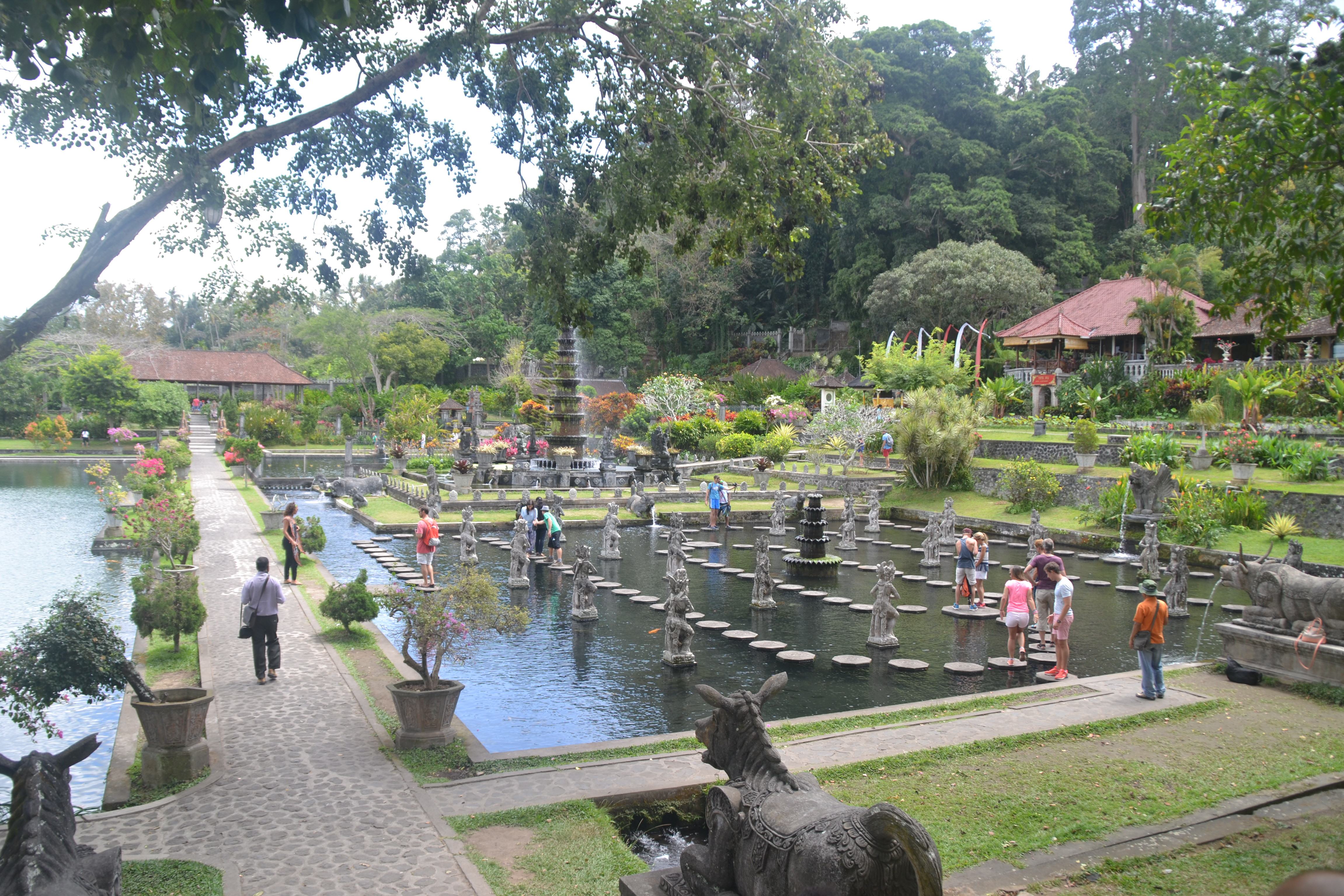 Tirtaganga waterpaleis op Bali