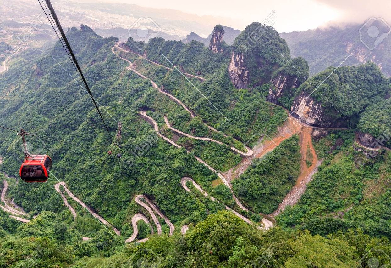 Kabelbaan bij Tiamen Mountain in China