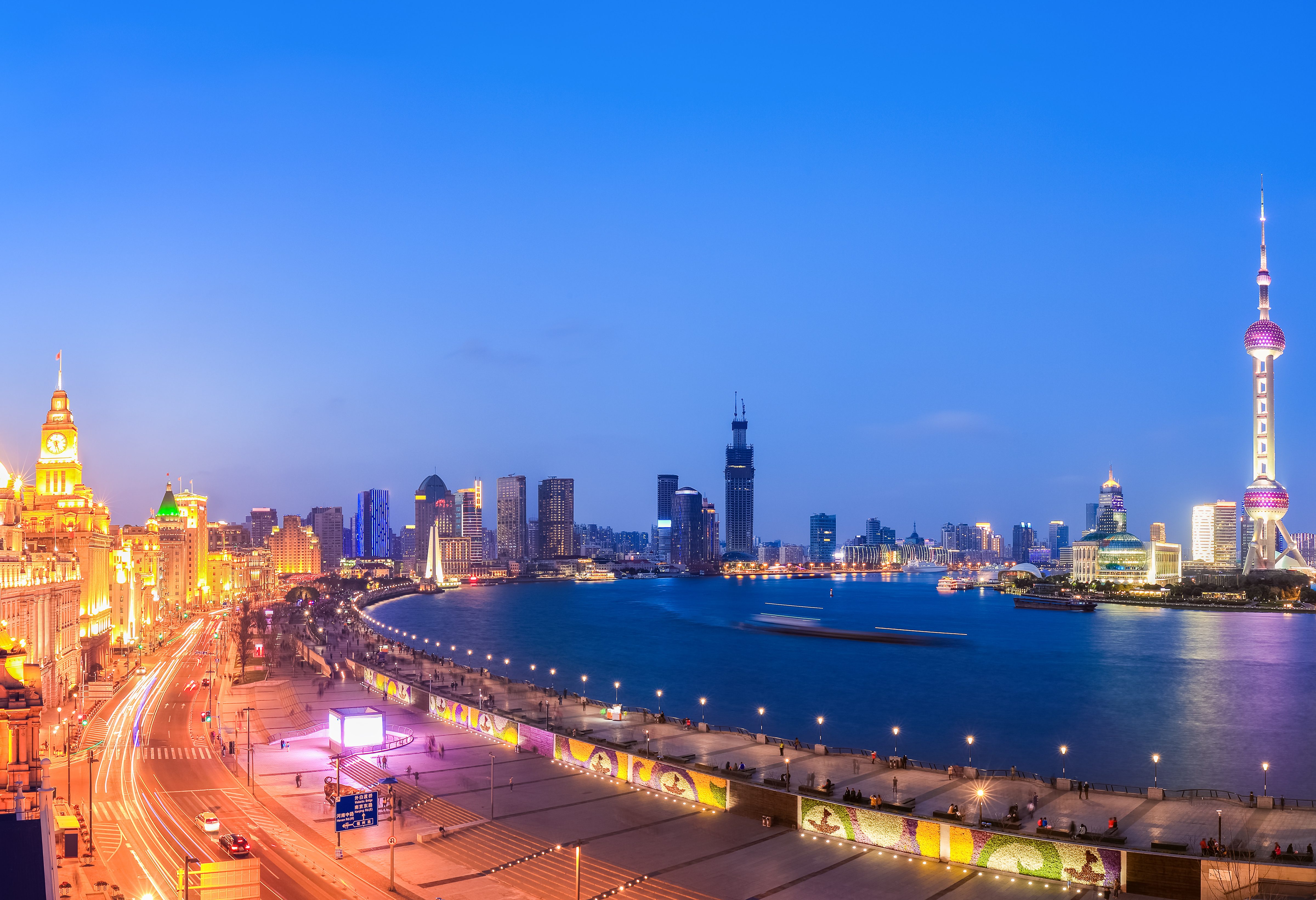 Shanghai in de avond