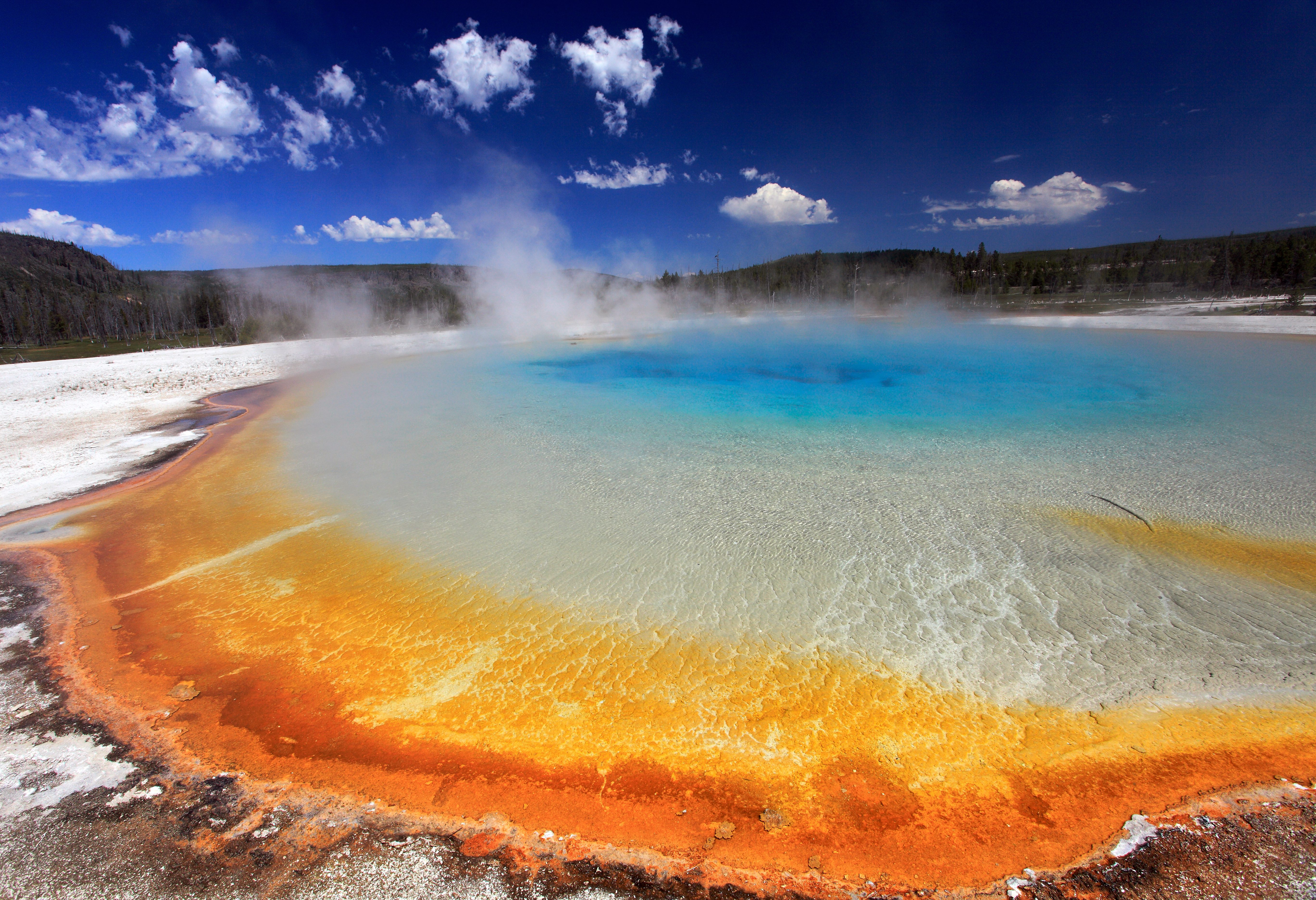 Een kratermeer in Yellowstone