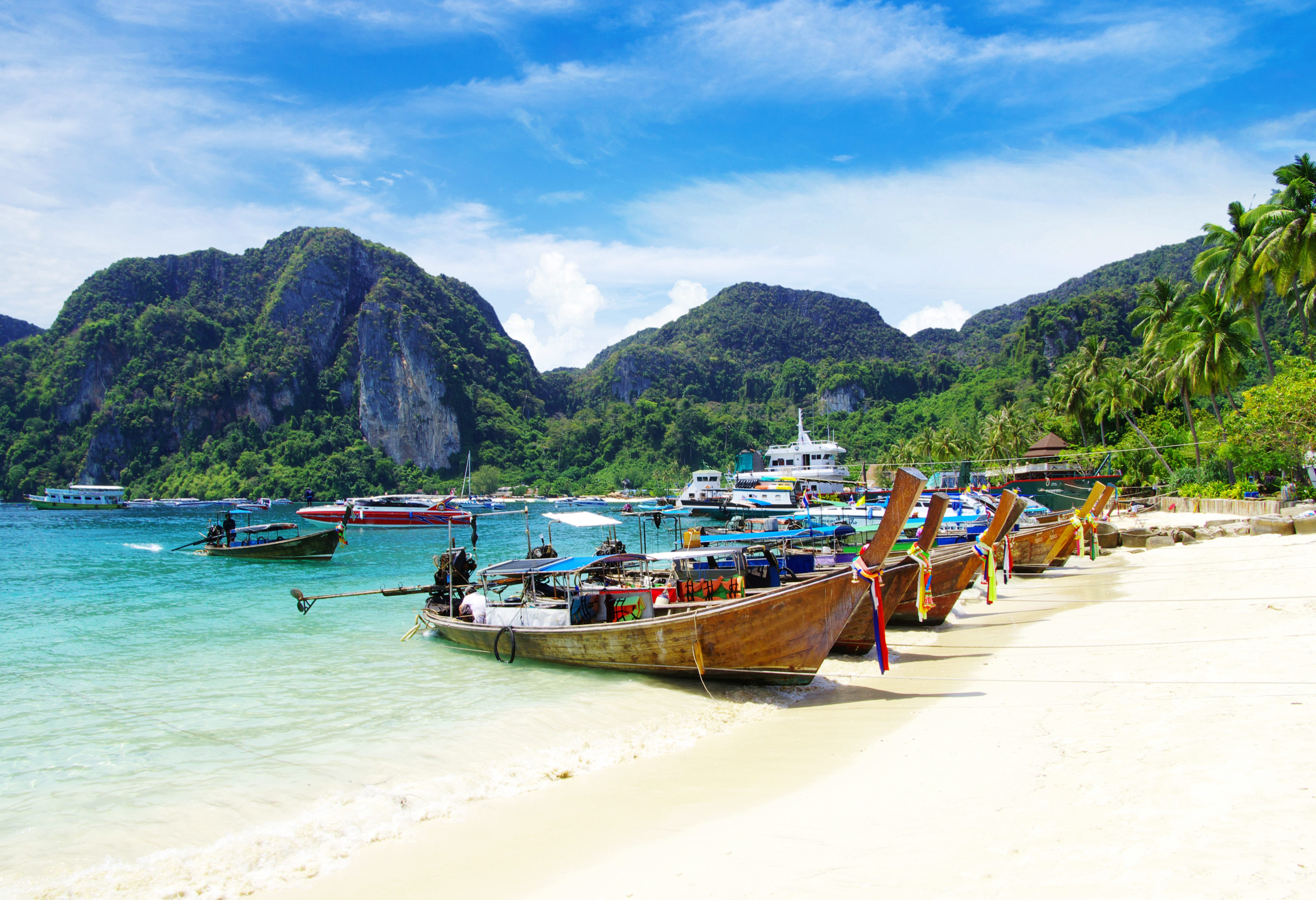 Strand bij Ao Nang in Krabi, Thailand