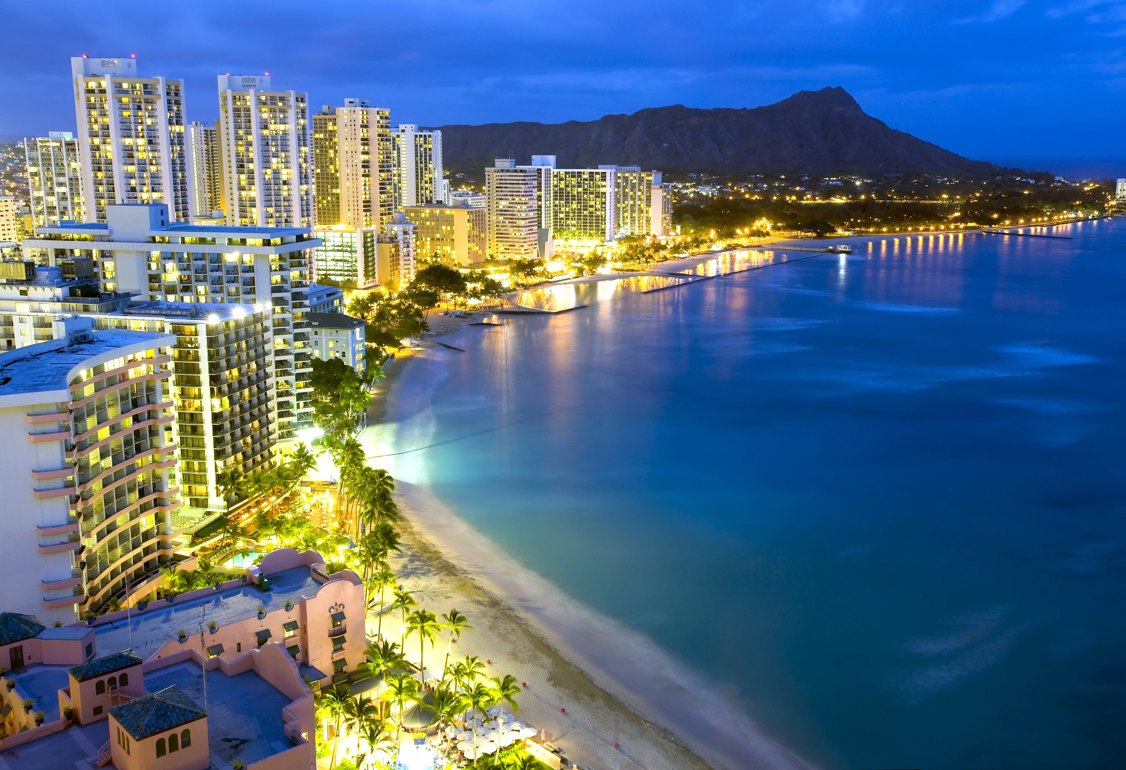 Waikiki Beach bij Honolulu op Hawaii