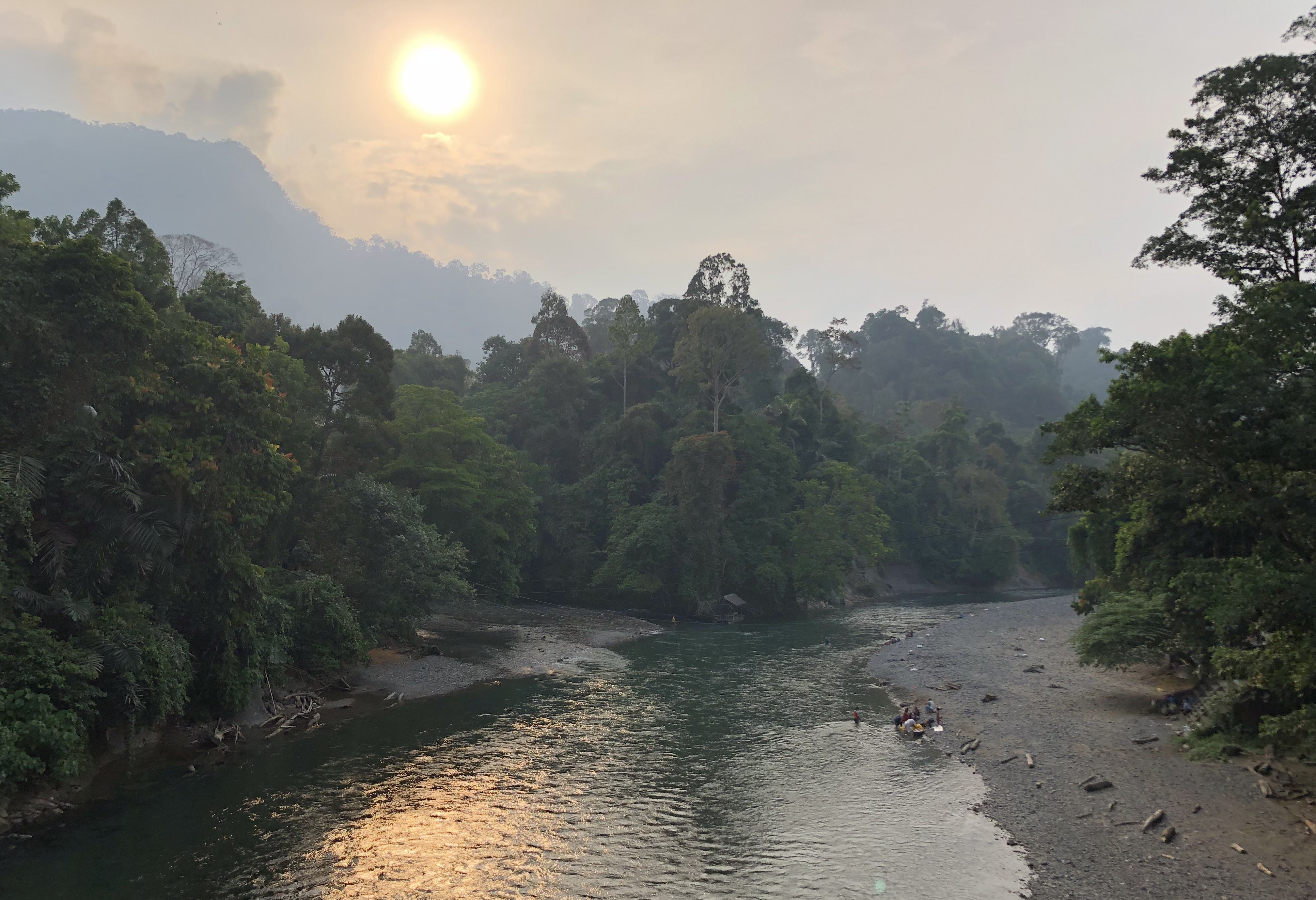 Rivier bij Tangkahan Sumatra