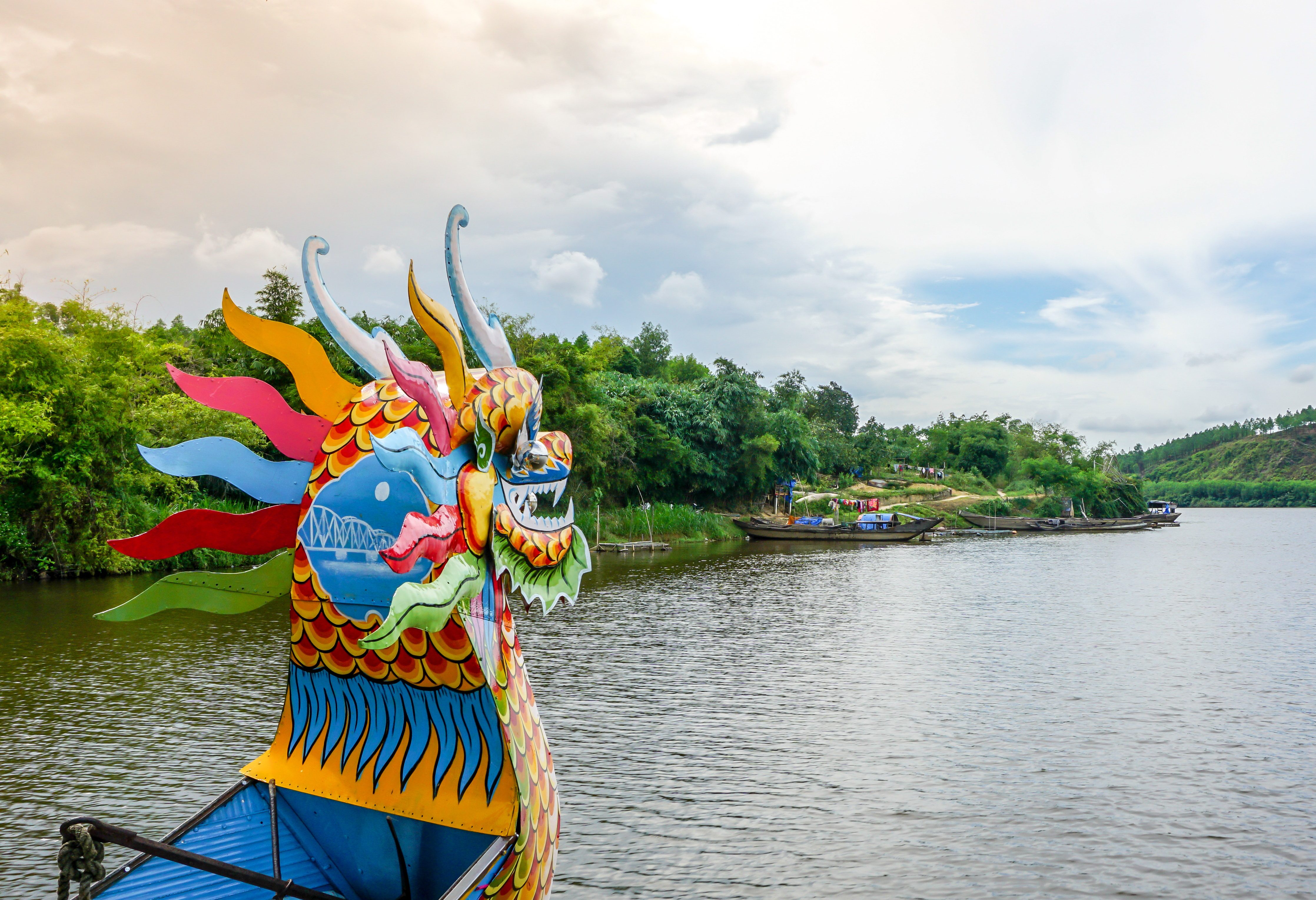 Varen over de Parfumrivier nabij Hue in Vietnam