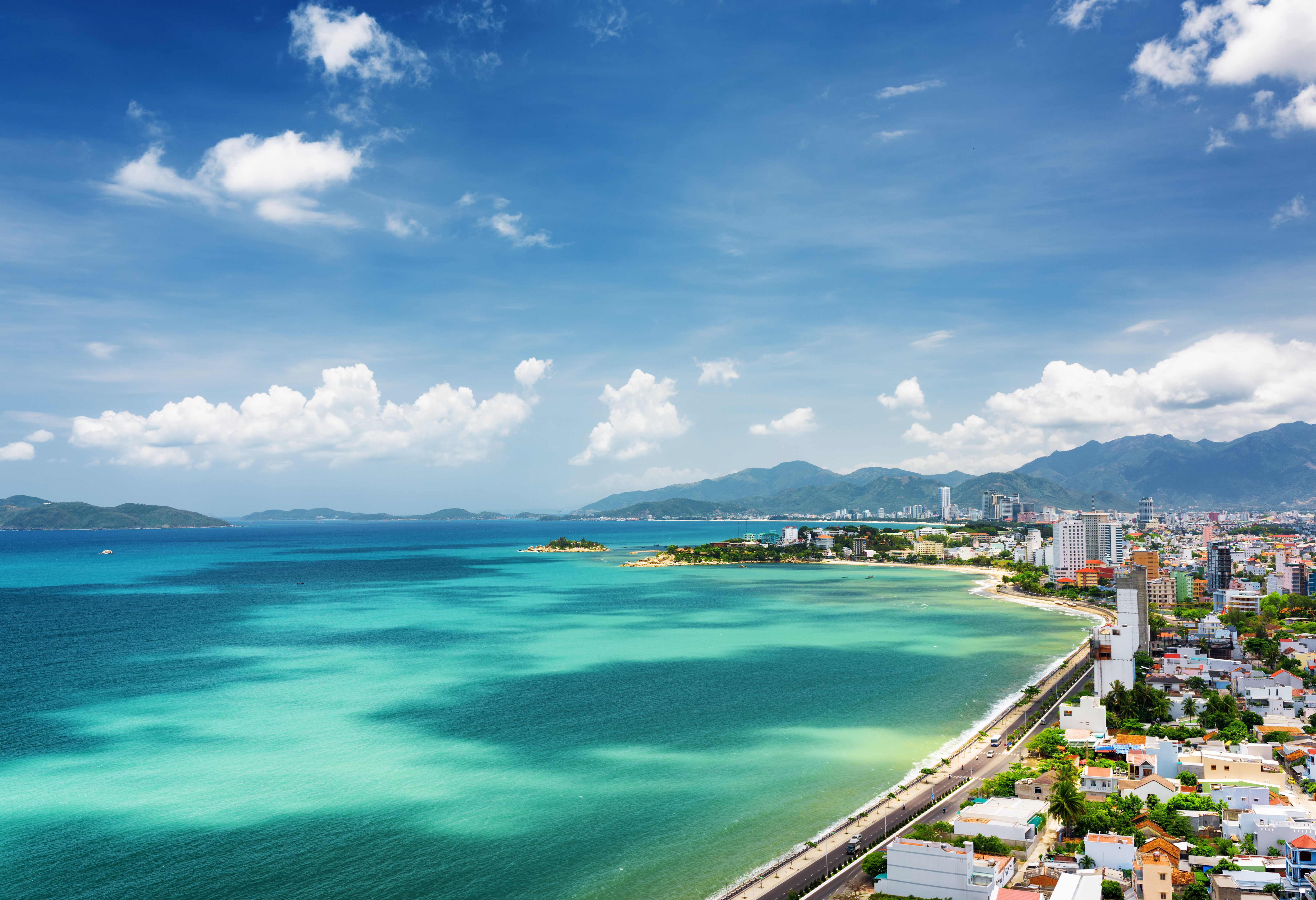 Uitzicht over de badplaats Nha Trang in Vietnam