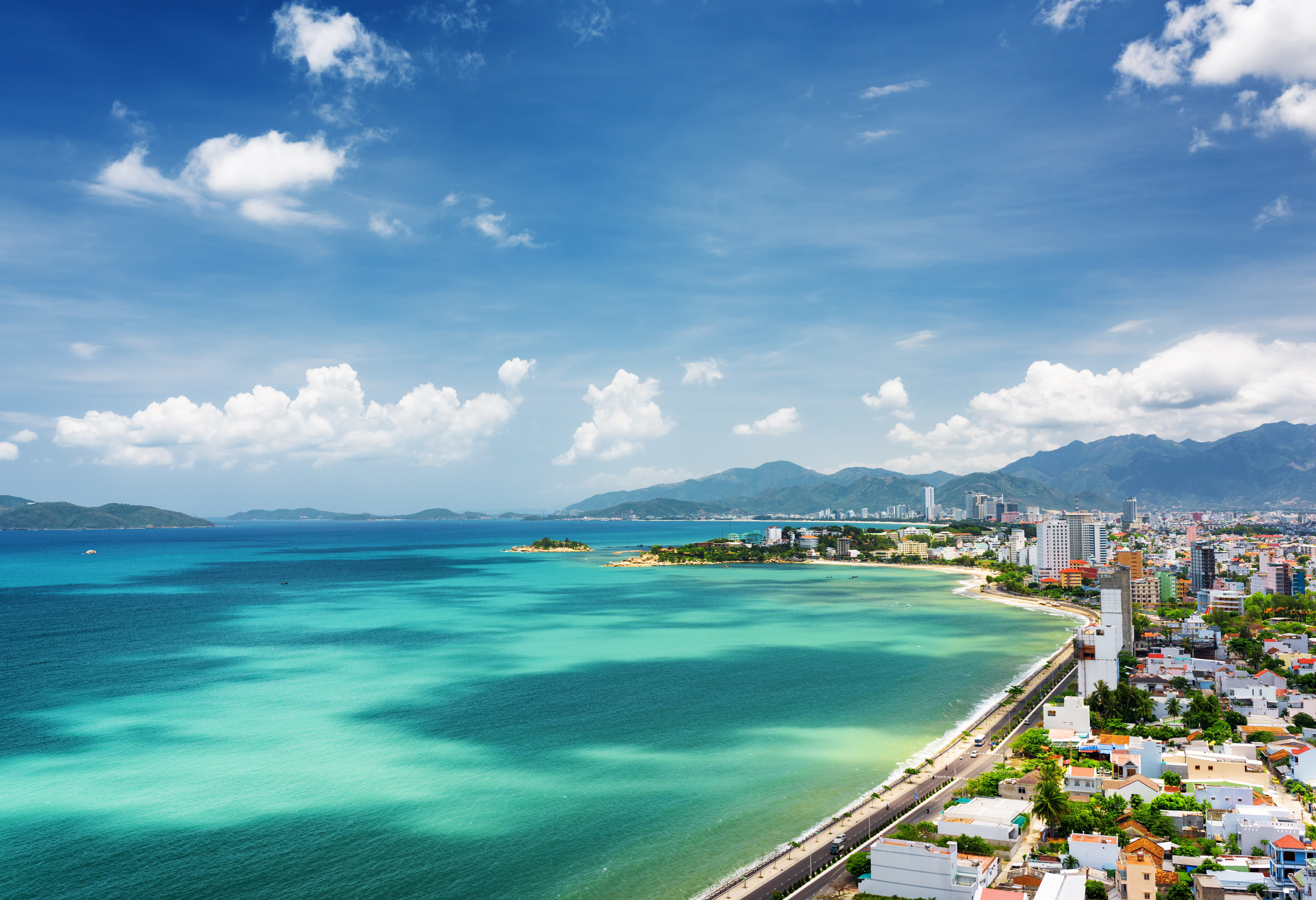Uitzicht over de badplaats Nha Trang in Vietnam