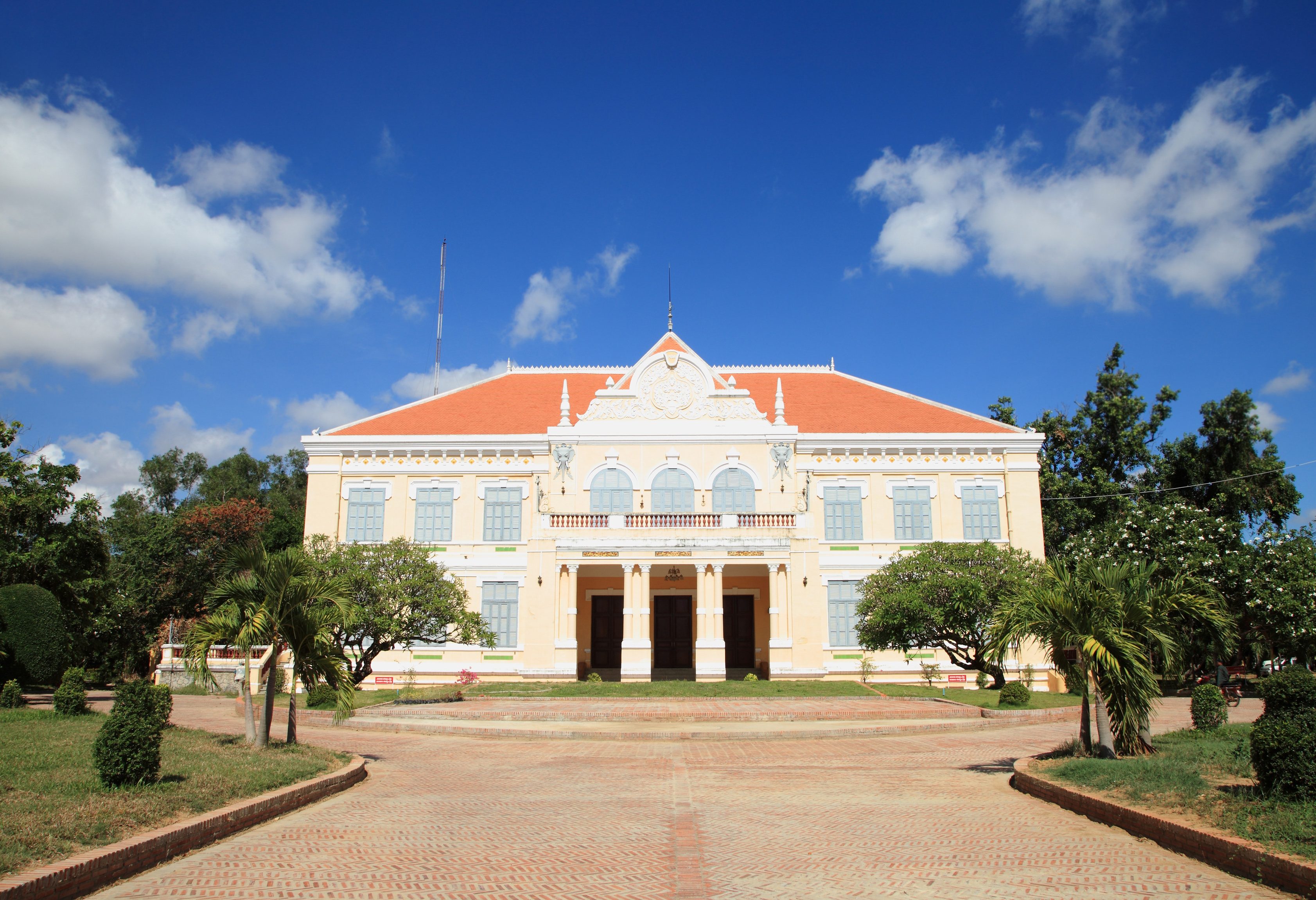Voormalige provincial hall in Battambang, Cambodja