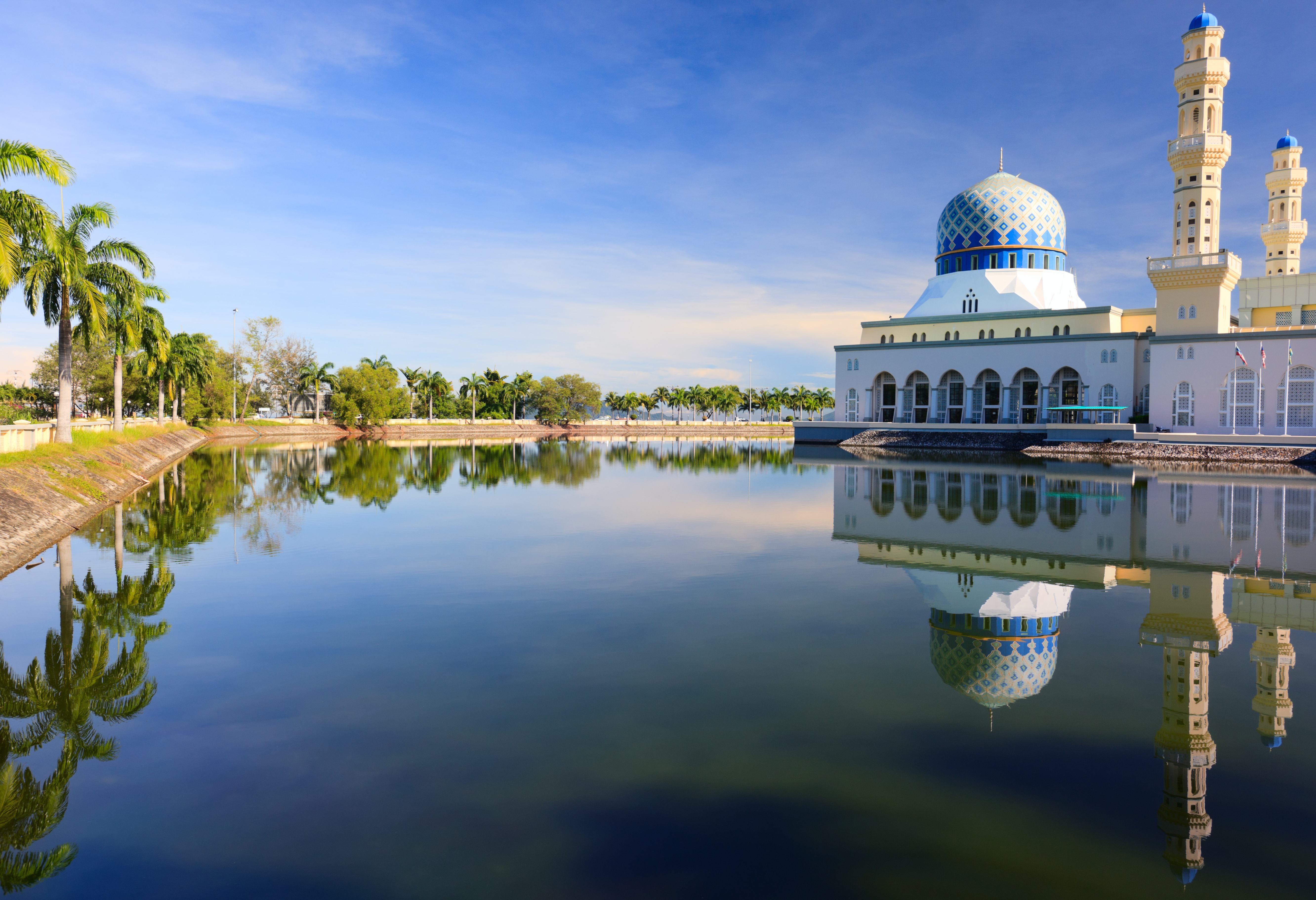 Drijvende moskee Kota Kinabalu Sabah Borneo