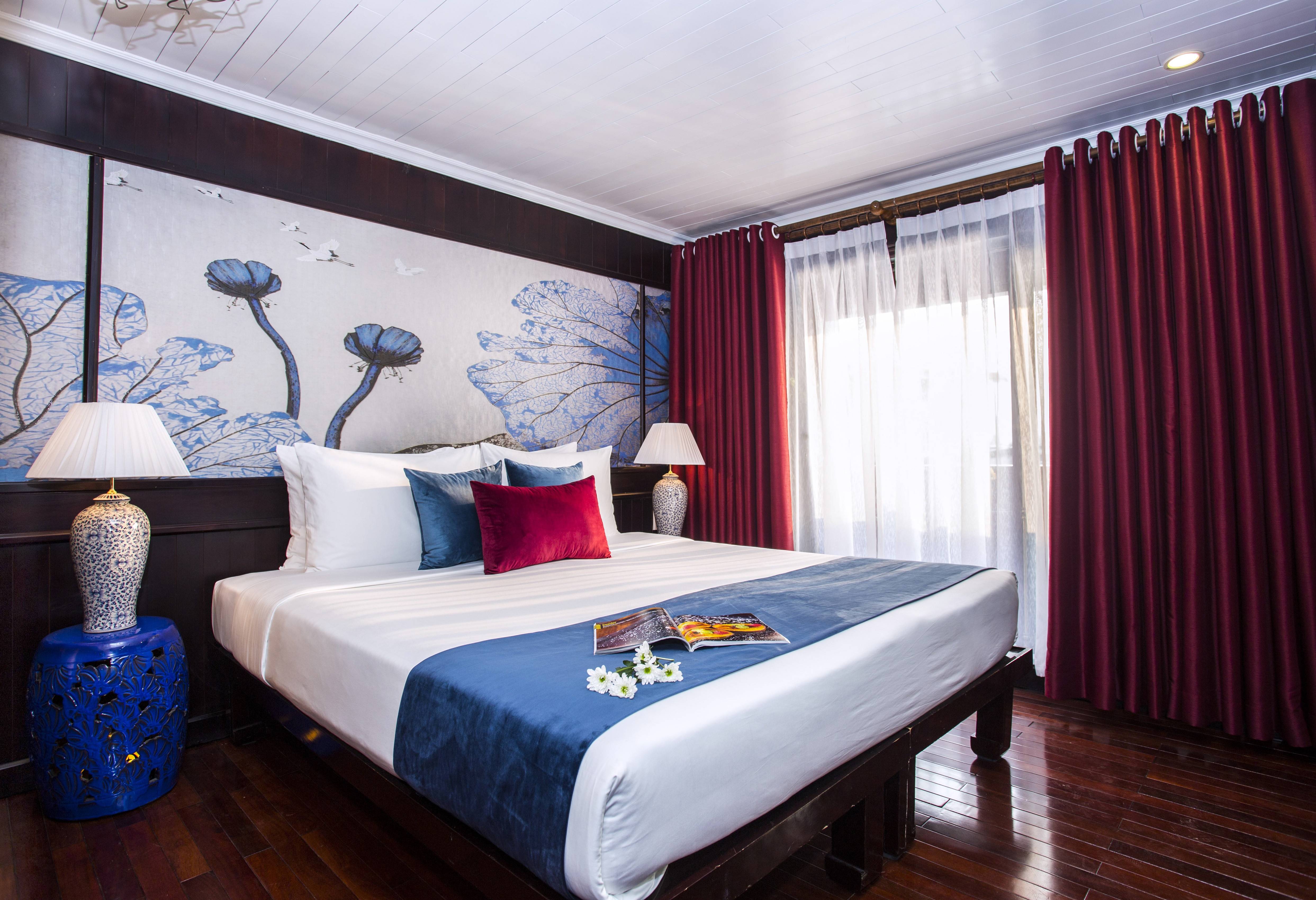 Hut in de Bhaya Legend tijdens Halong Bay cruise in Vietnam