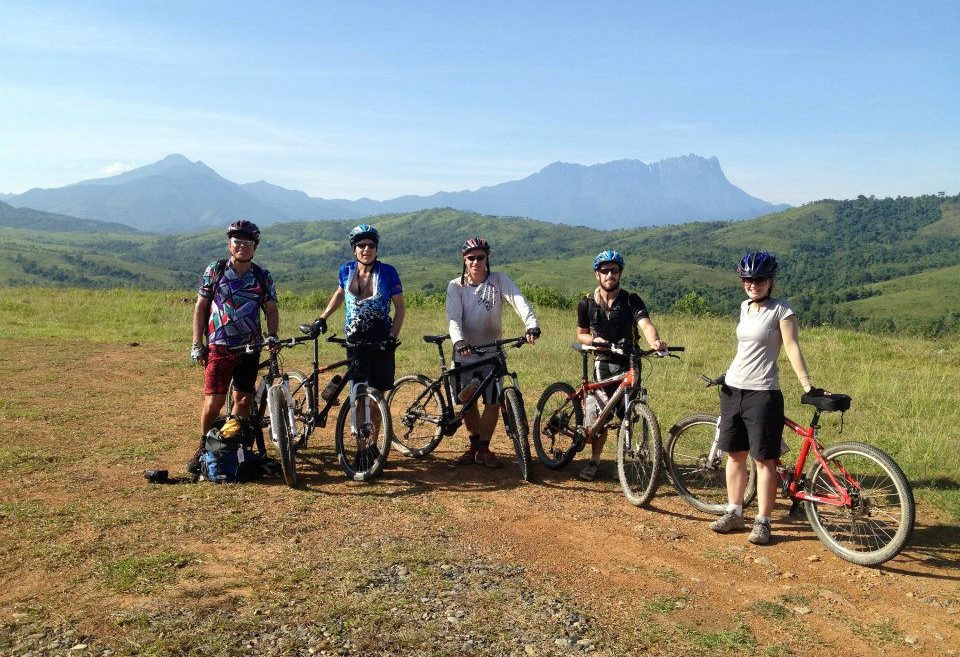 Fietsen rondom Kota Kinabalu Sabah Borneo