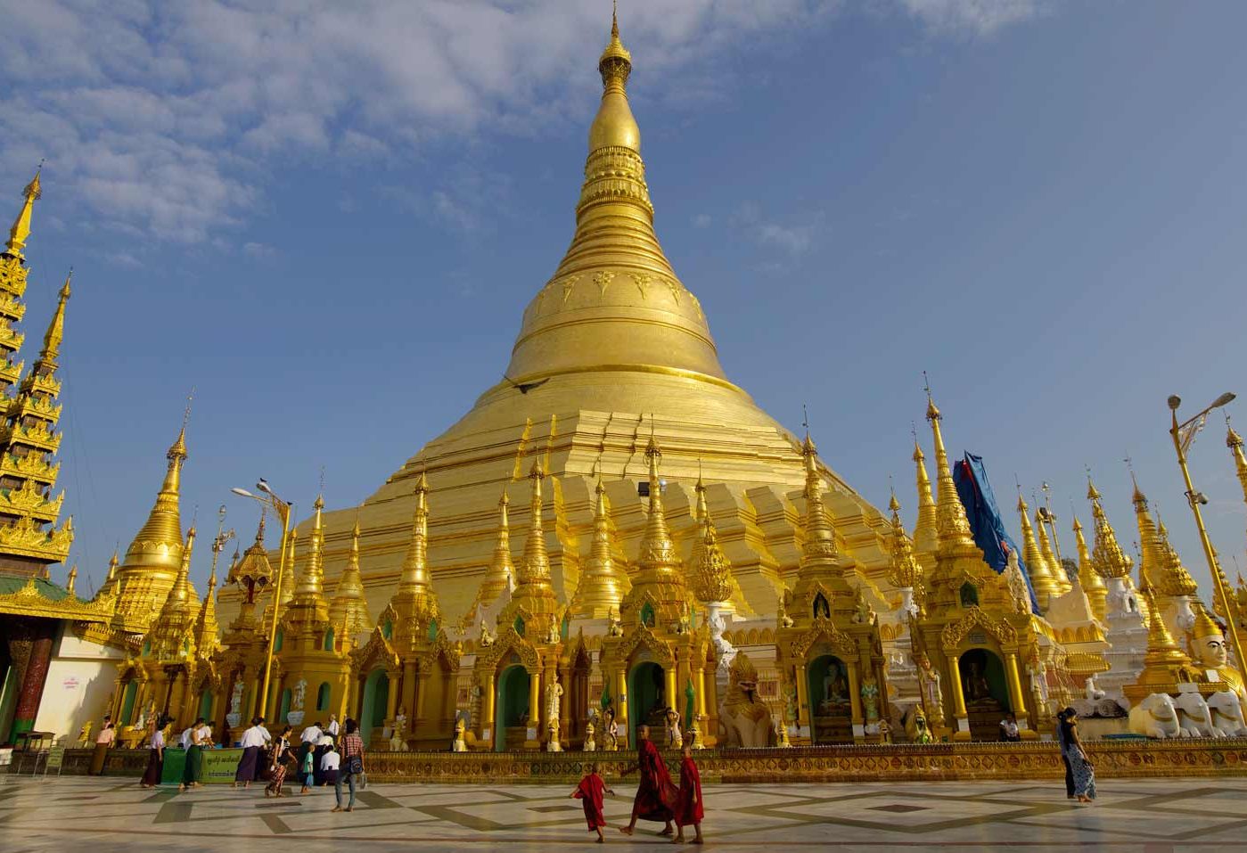 Shwedagon Pagode in Yangon Myanmar