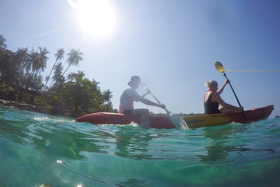 Kajak huren bij het Koh Kood Beach Resort in Thailand
