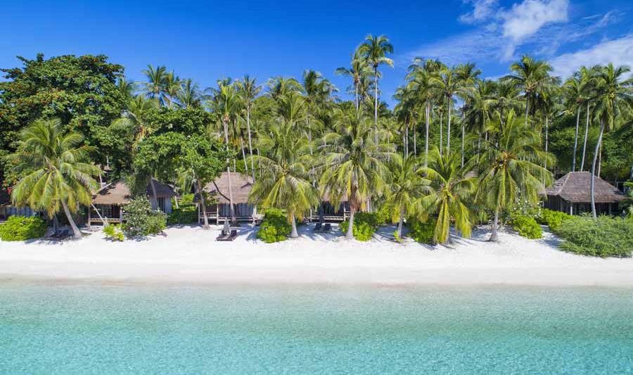 Castaway Beach Villa buitenkant in het Haad Tien Resort op Koh Tao in Thailand