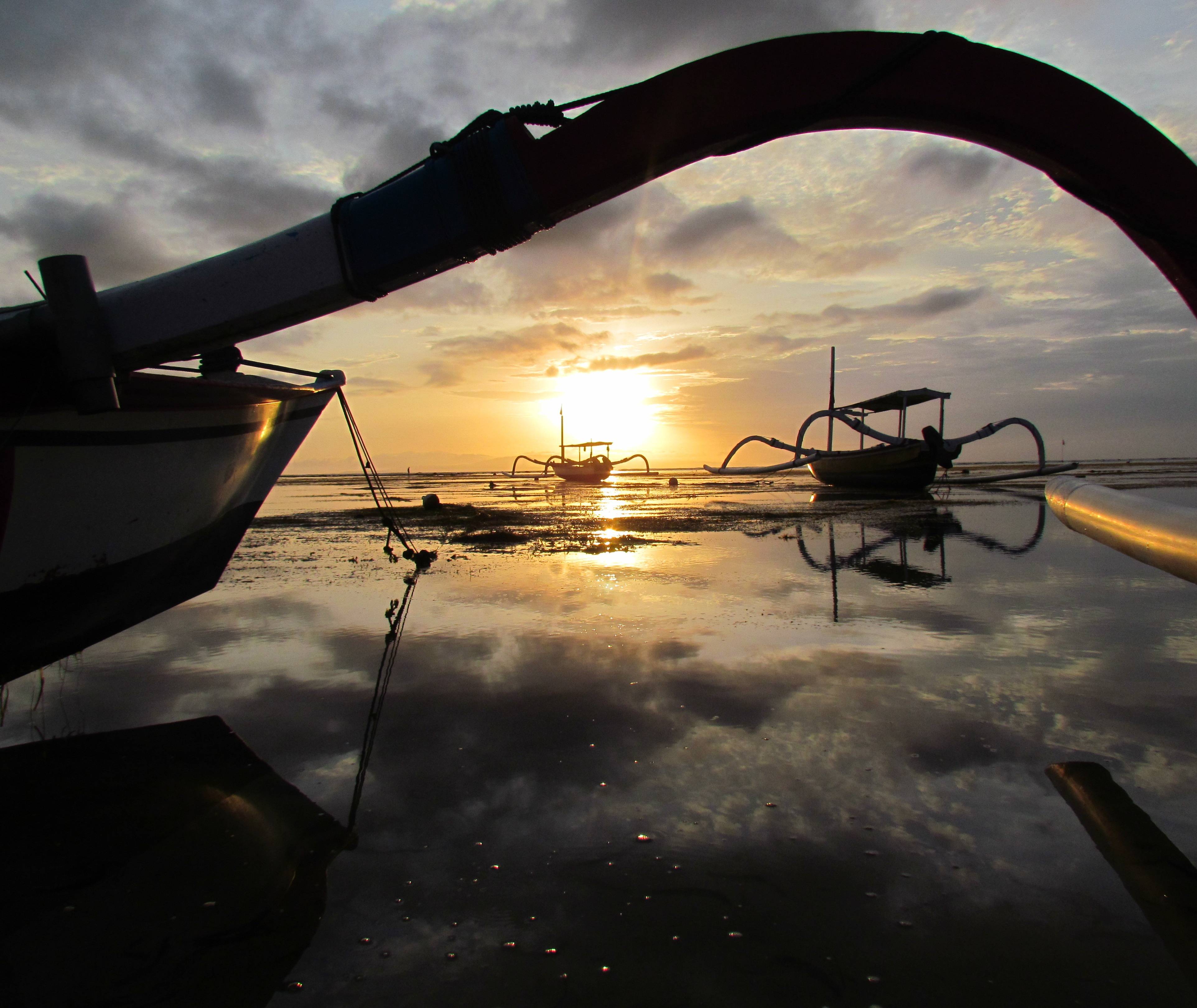 Zonsondergang op bali indonesie